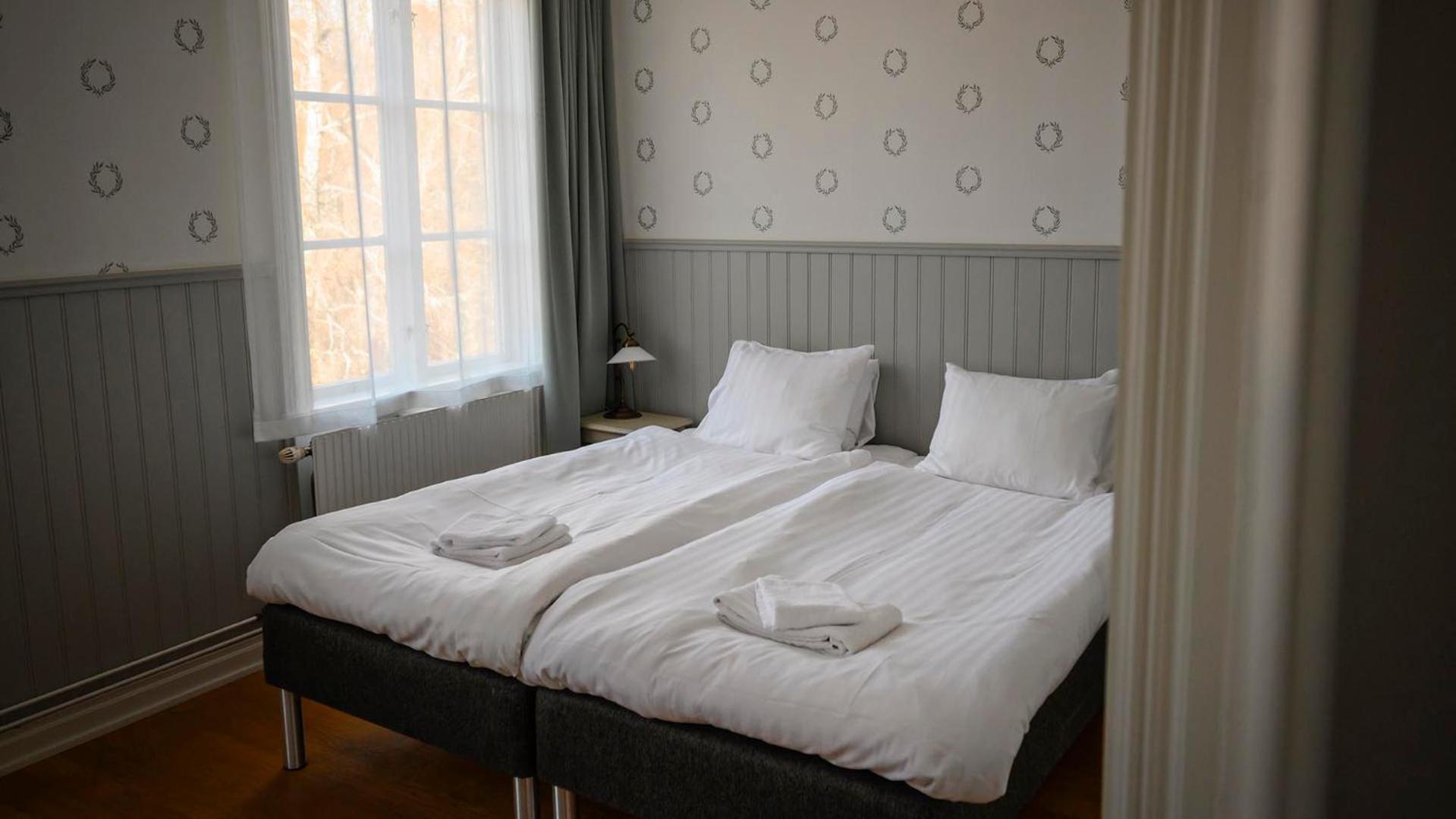 Economy Double Room - Photo 13