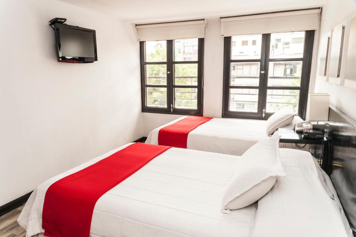 Standard Twin Room photo 2