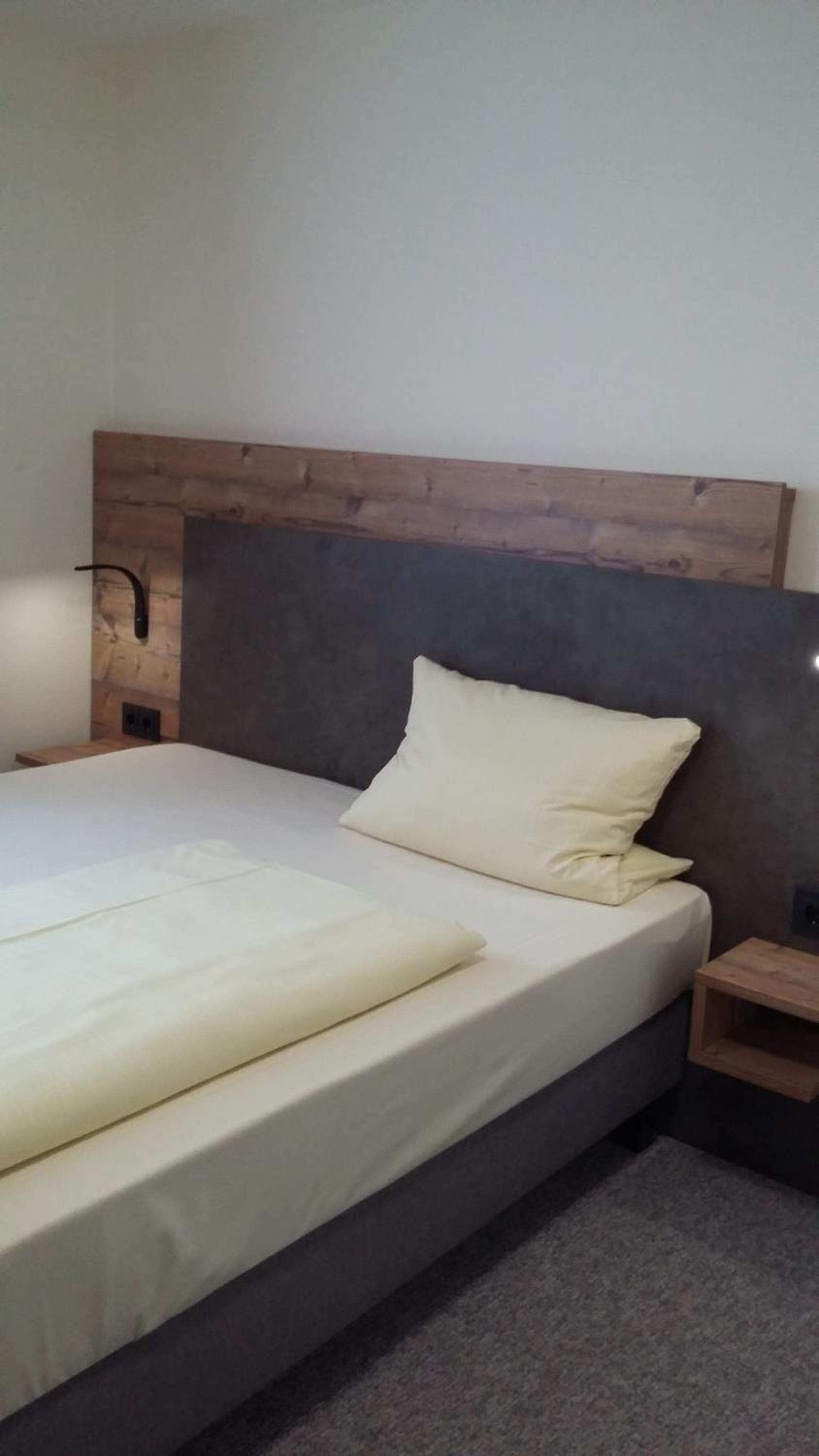 Double Room - Photo 8