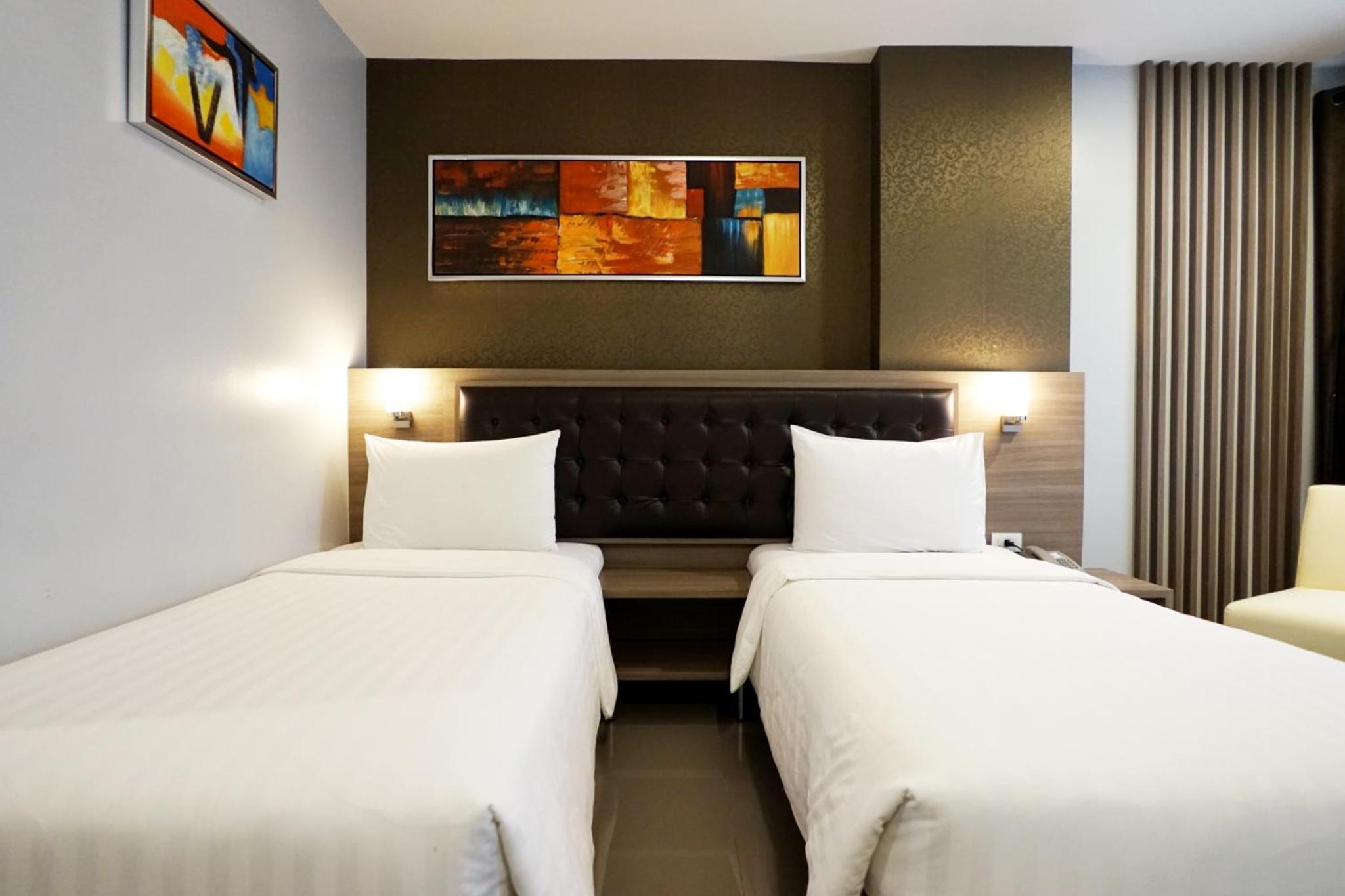 Standard Twin Room photo 2
