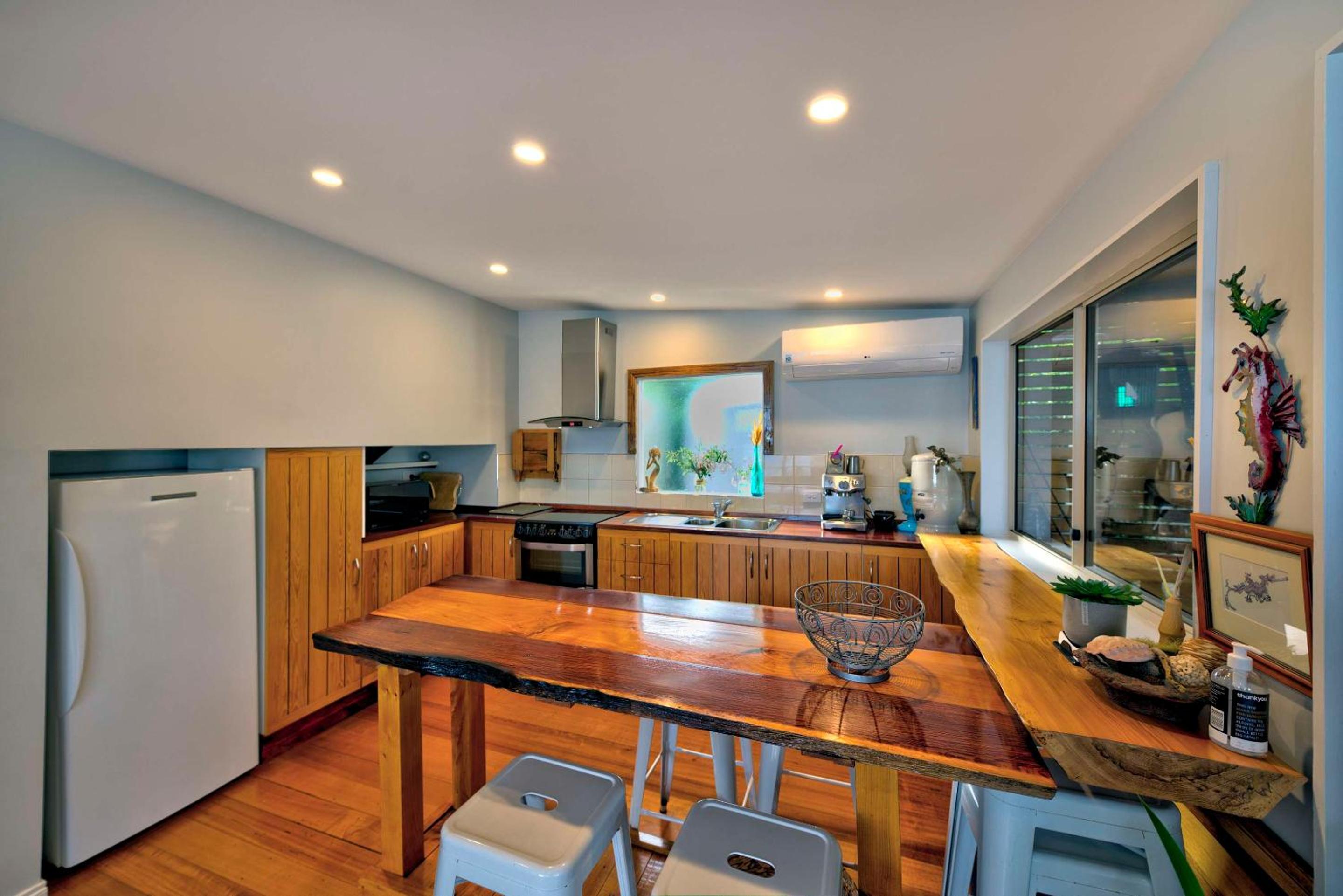 Two-Bedroom House photo 2