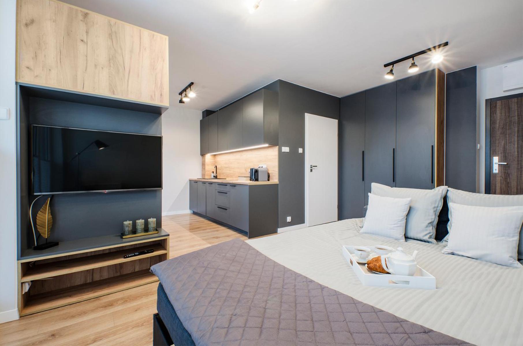 Studio Apartment - Photo 13
