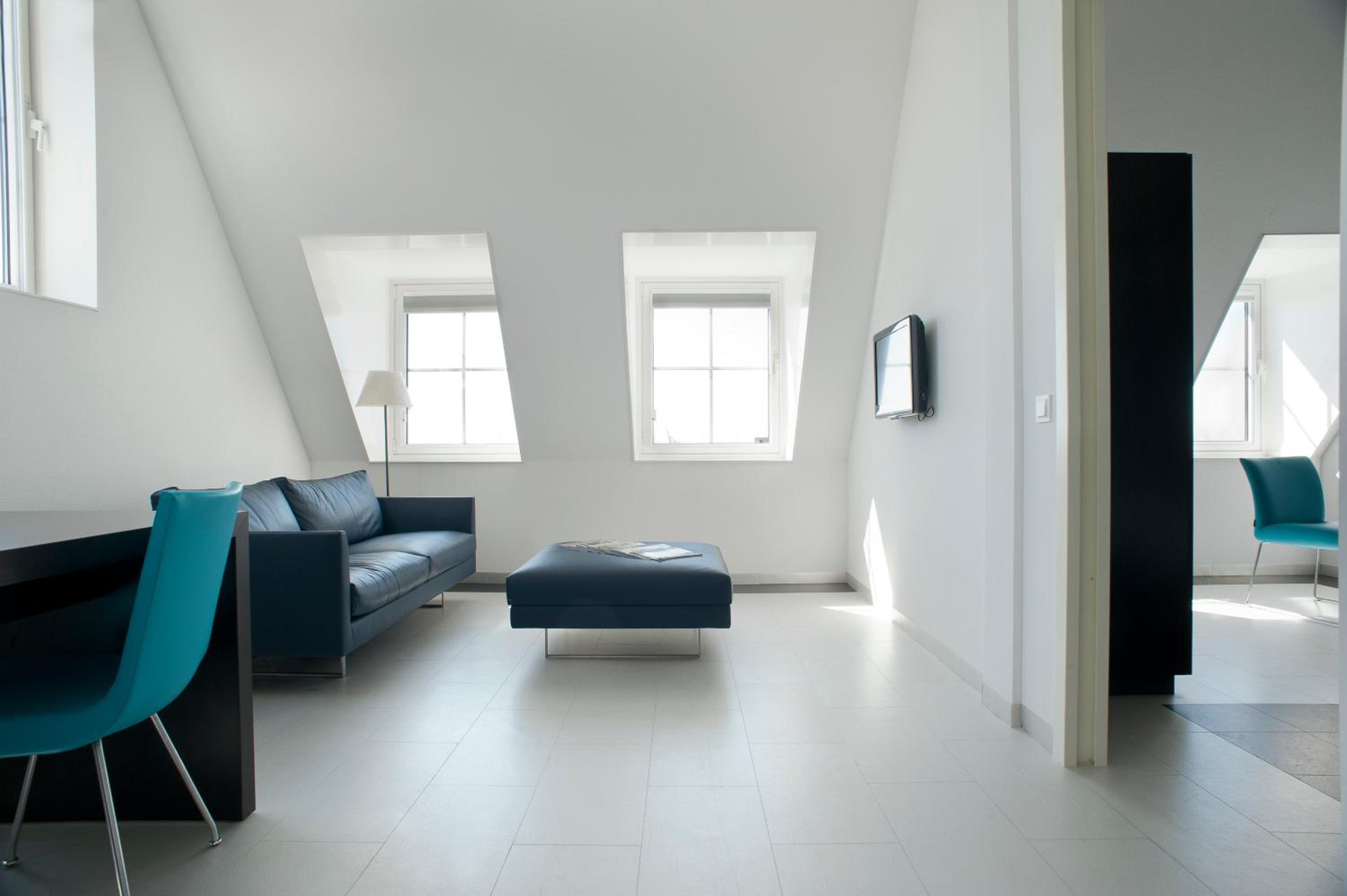 Founder Suite - Photo 2