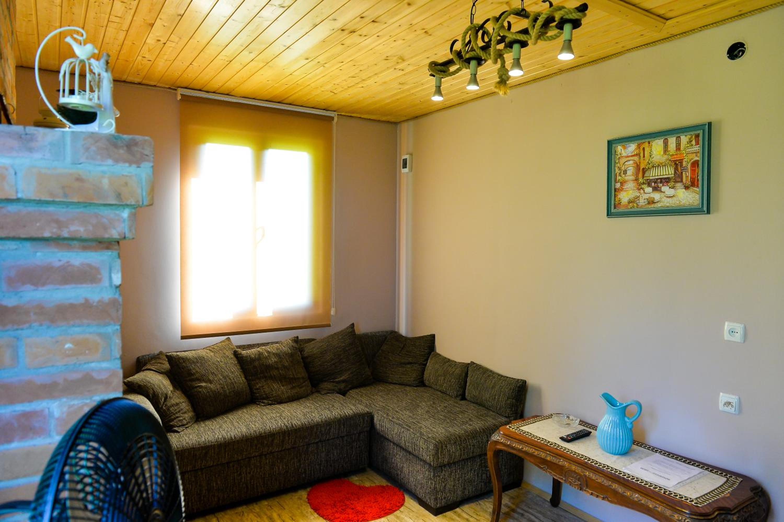 Triple Room With Shared Bathroom And Balcony photo 1
