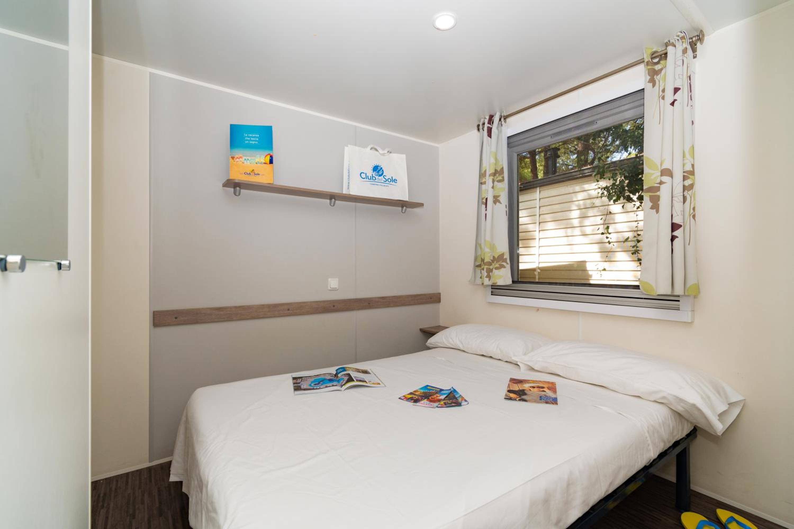 Standard Mobile Home  photo 3