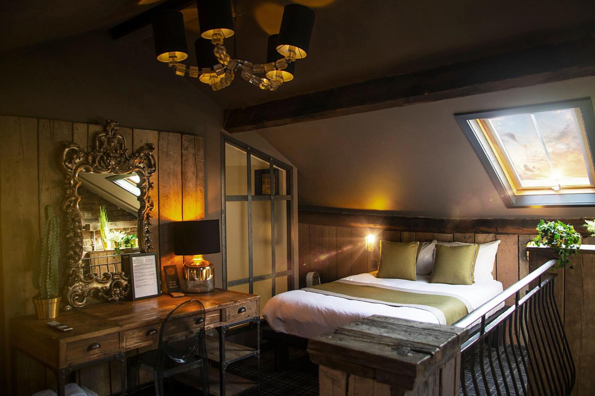 Luxury Quadruple Room - Photo 2