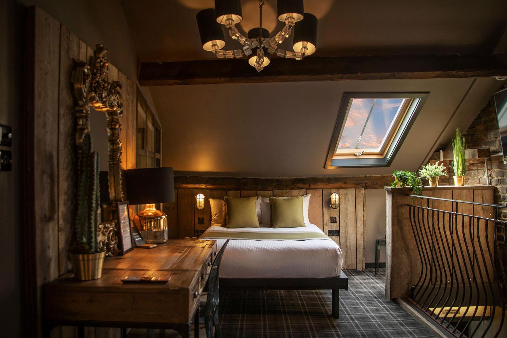 Luxury Quadruple Room - Photo 1