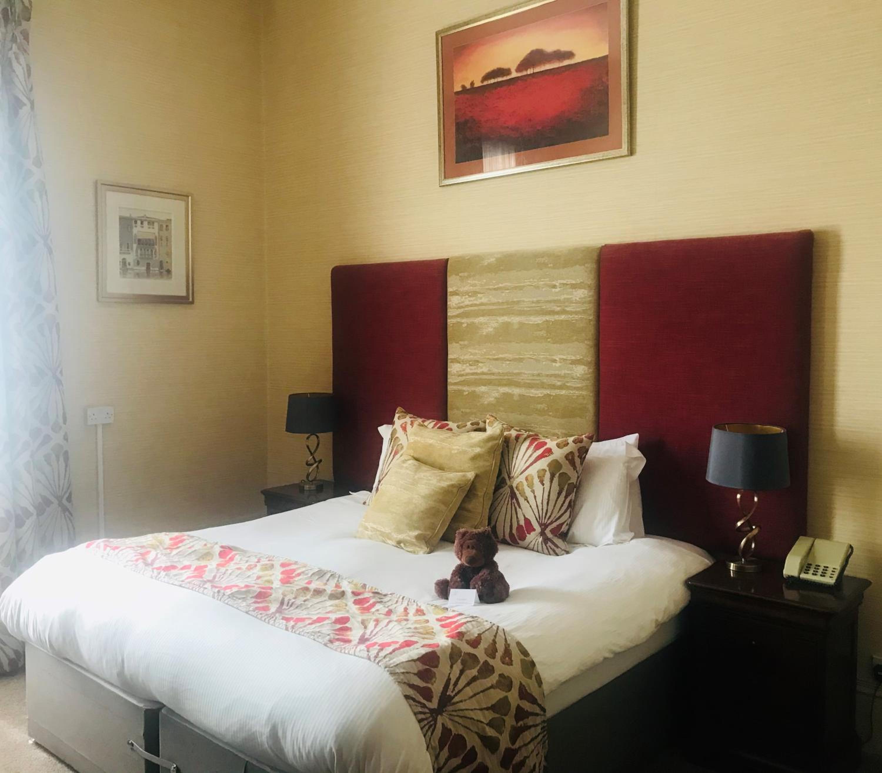 Deluxe Double or Twin Room - Photo 5