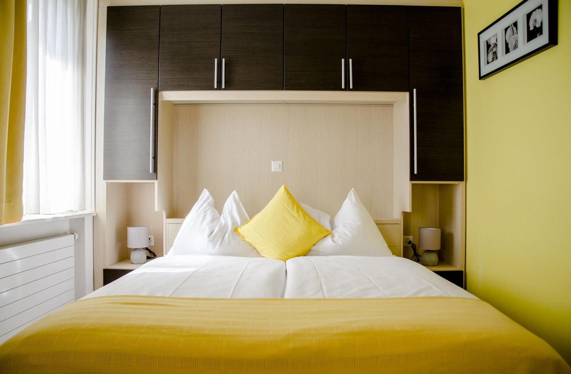 Double Room - Photo 2