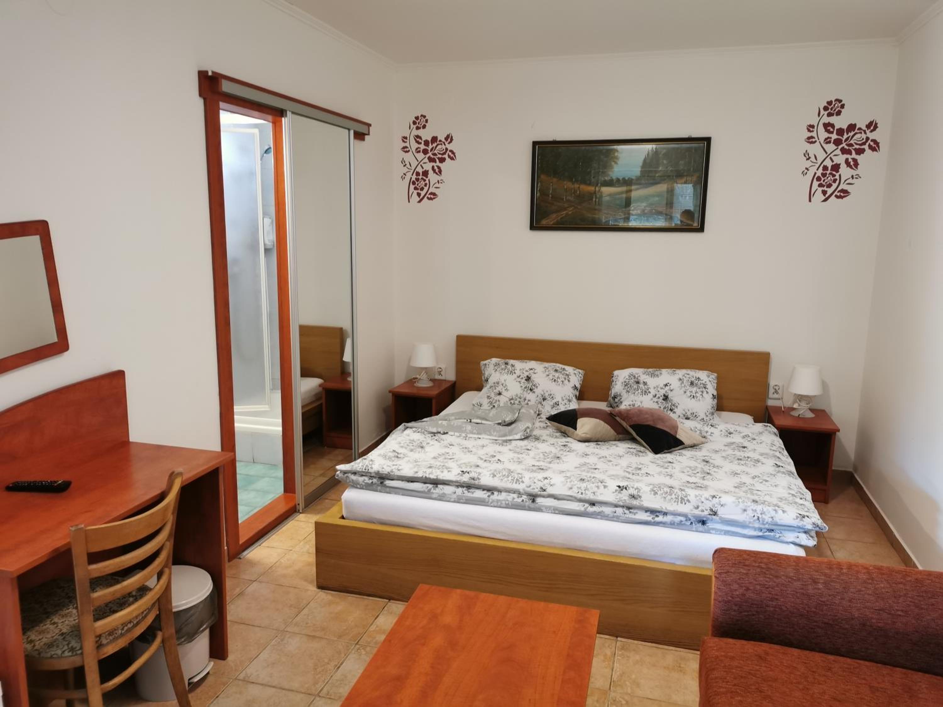 Double or Twin Room photo 2