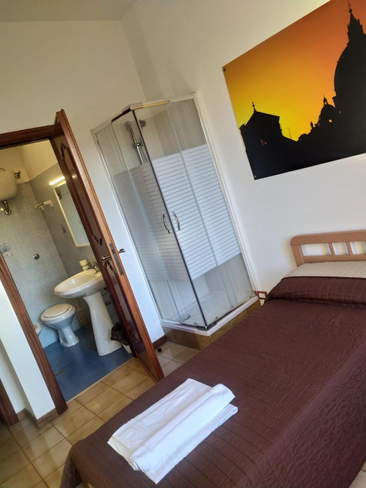 Standard Single Room photo 2