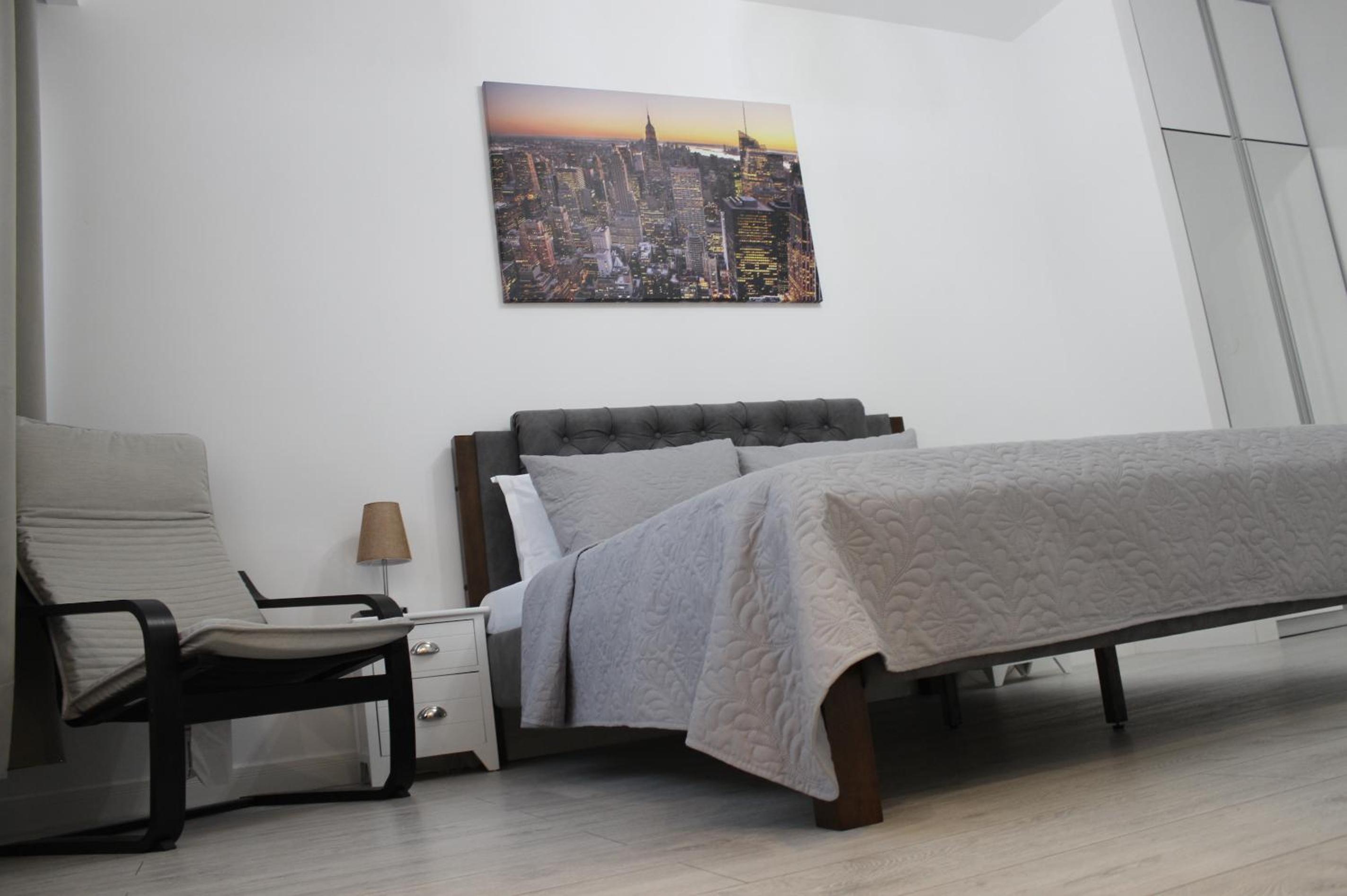 One-Bedroom Apartment - Photo 10