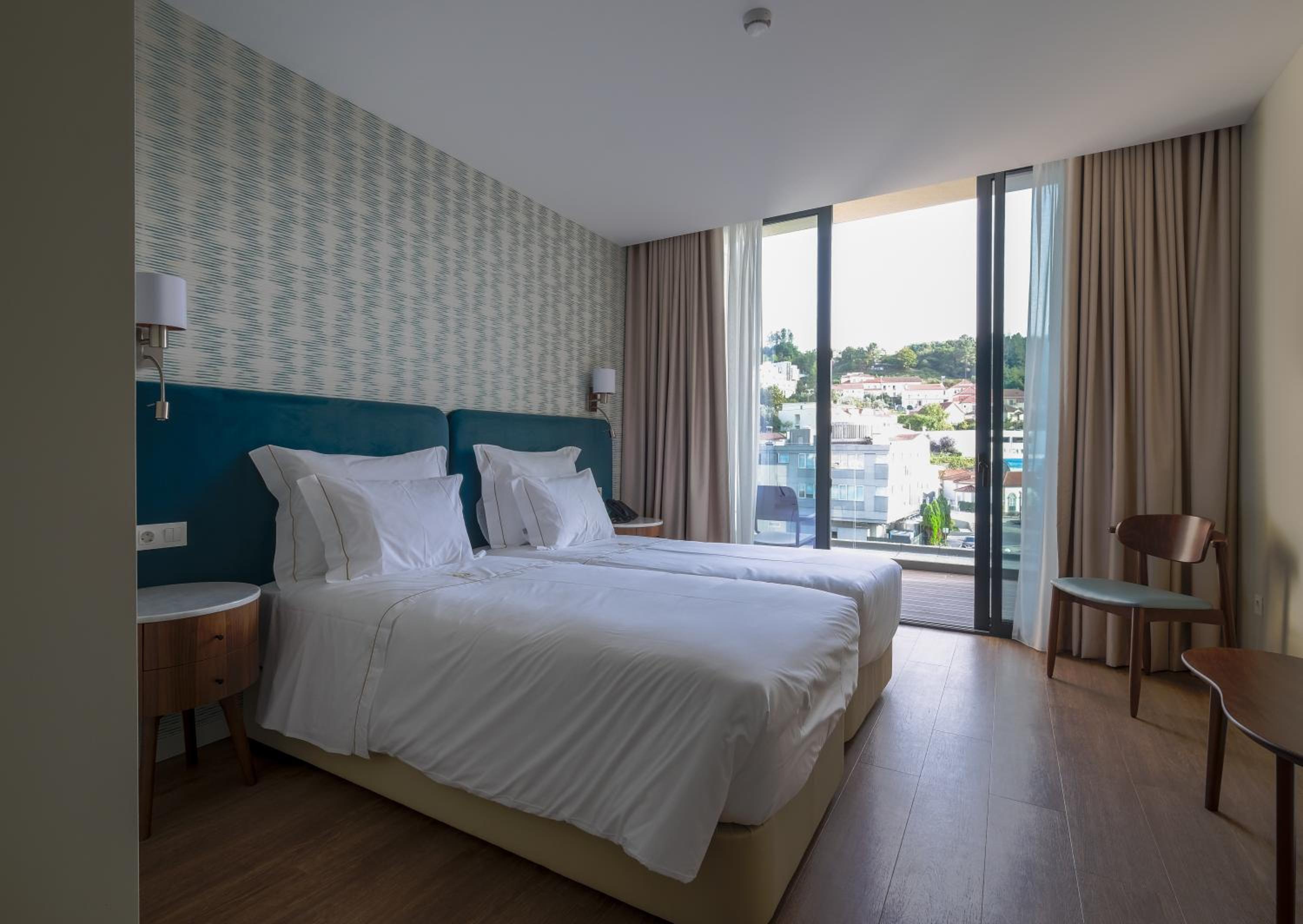 Superior Double or Twin Room with Terrace - Photo 16