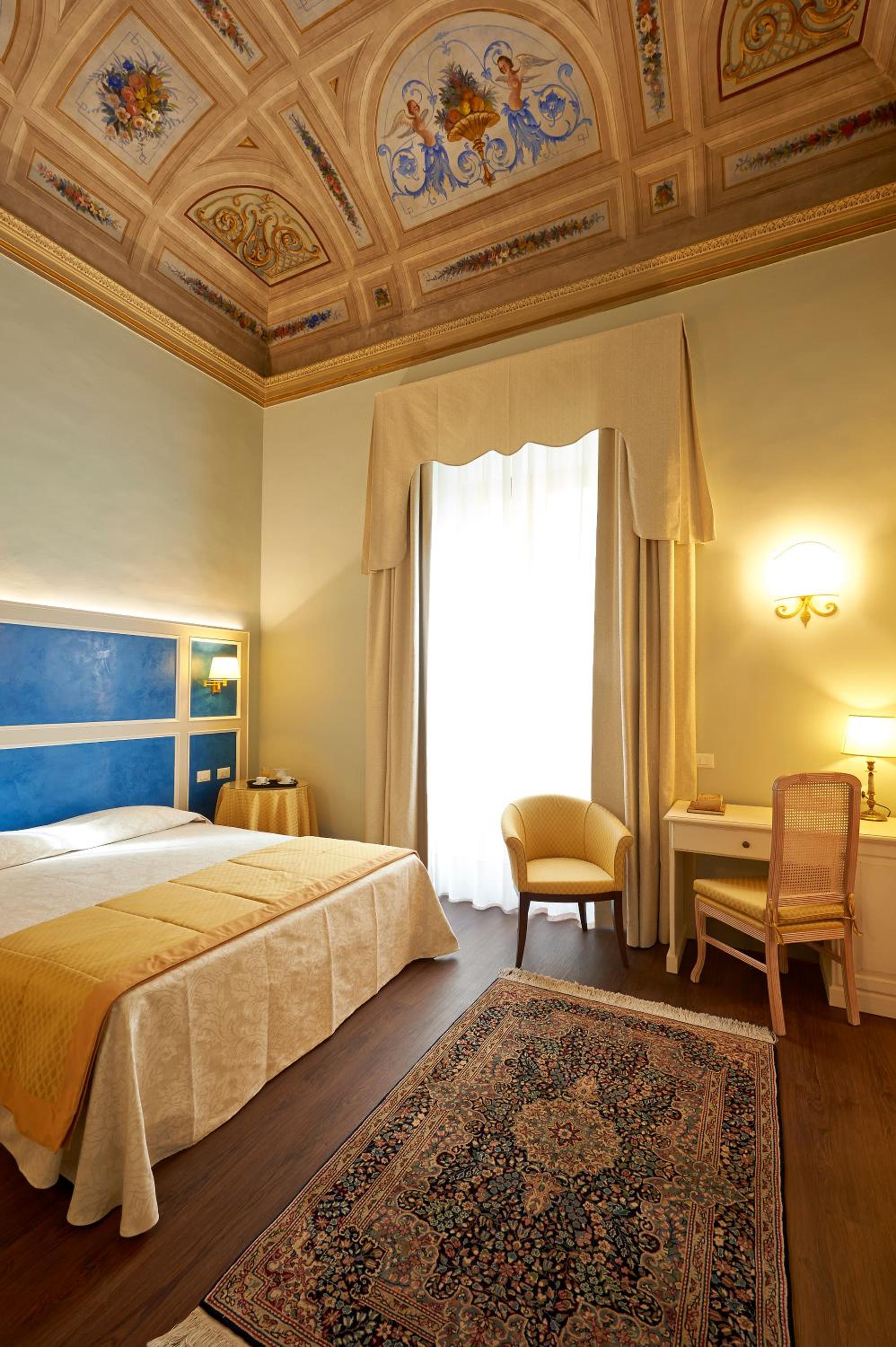 Superior Double or Twin Room photo 2