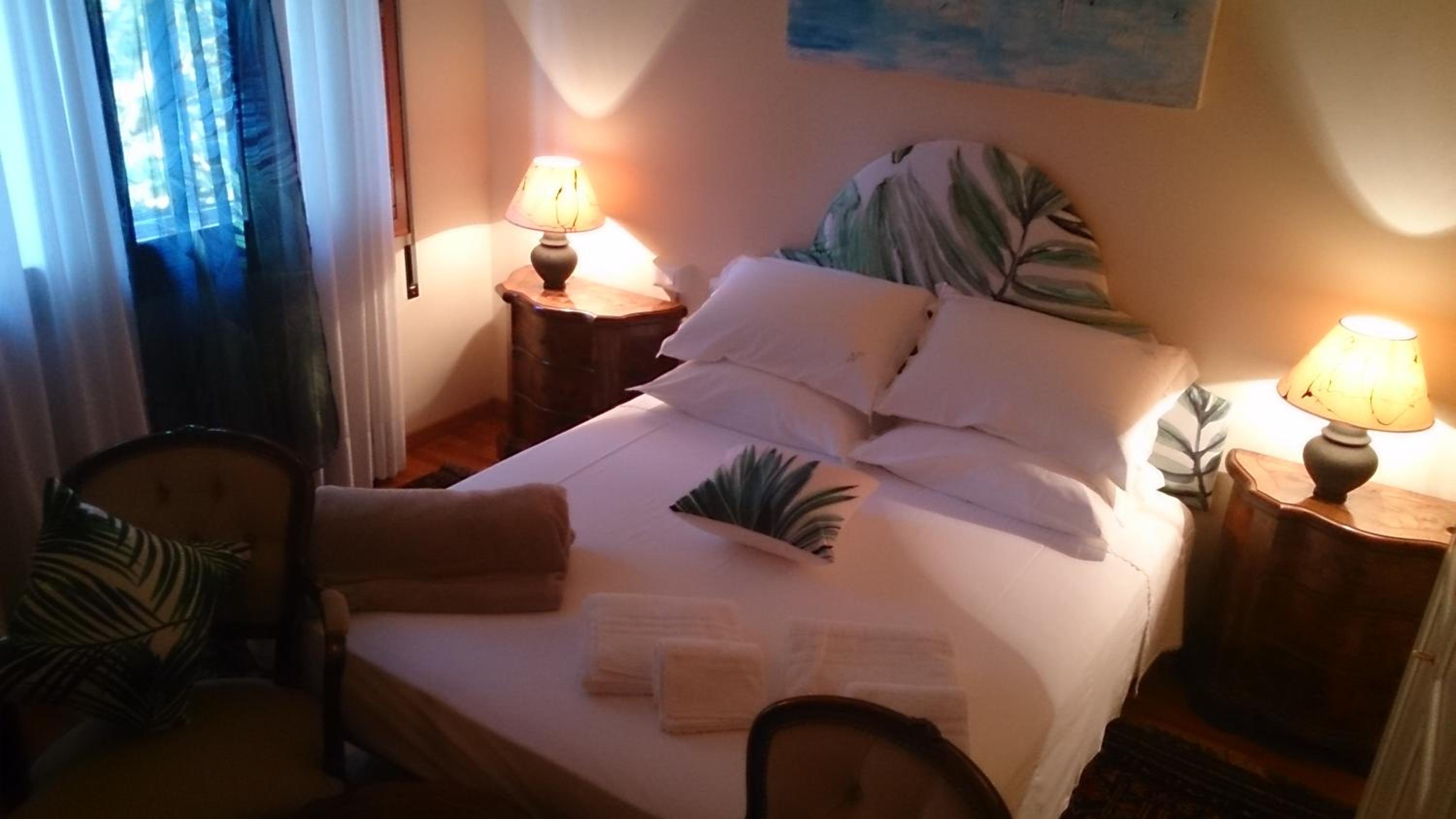 Double Room with Private Bathroom - Photo 26