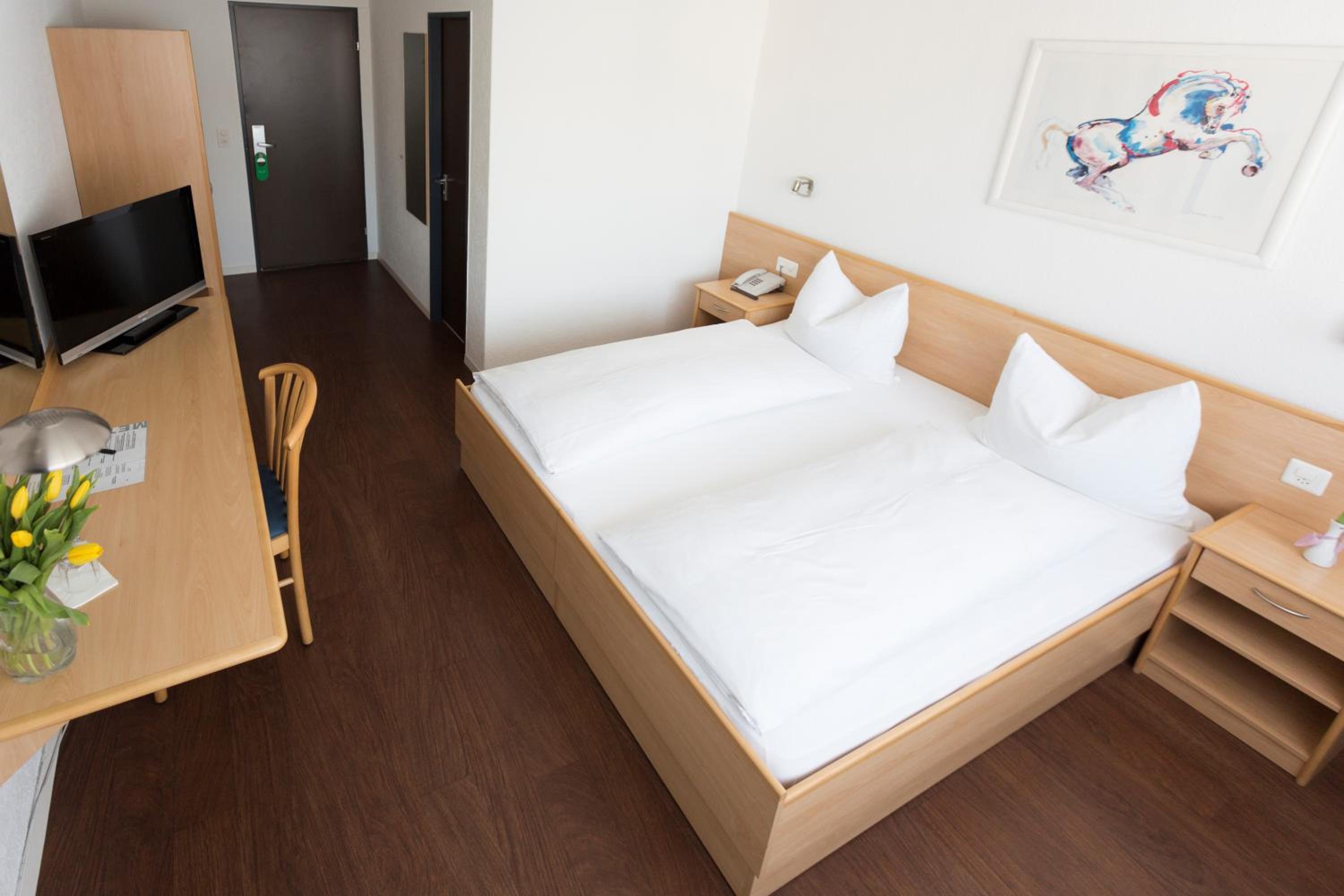 Double or Twin Room - Photo 1