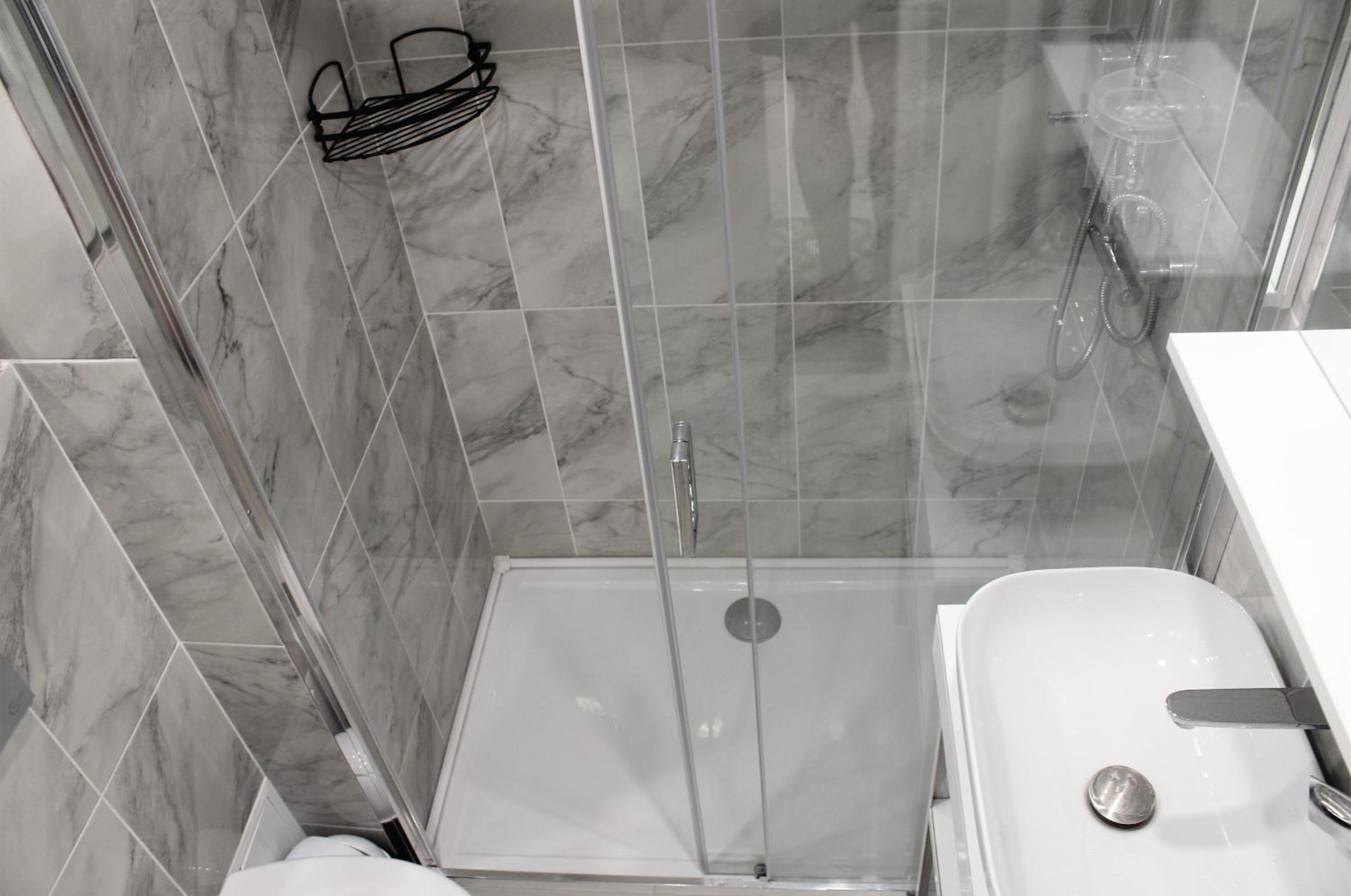 Deluxe Double Room with Balcony - Photo 32