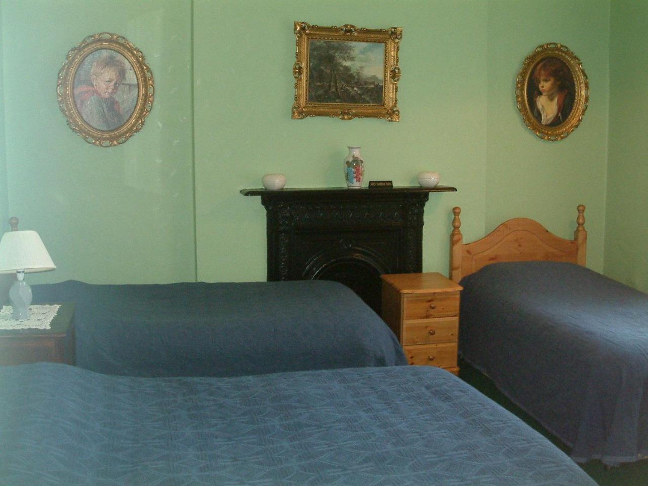 Quadruple Room - Photo 1