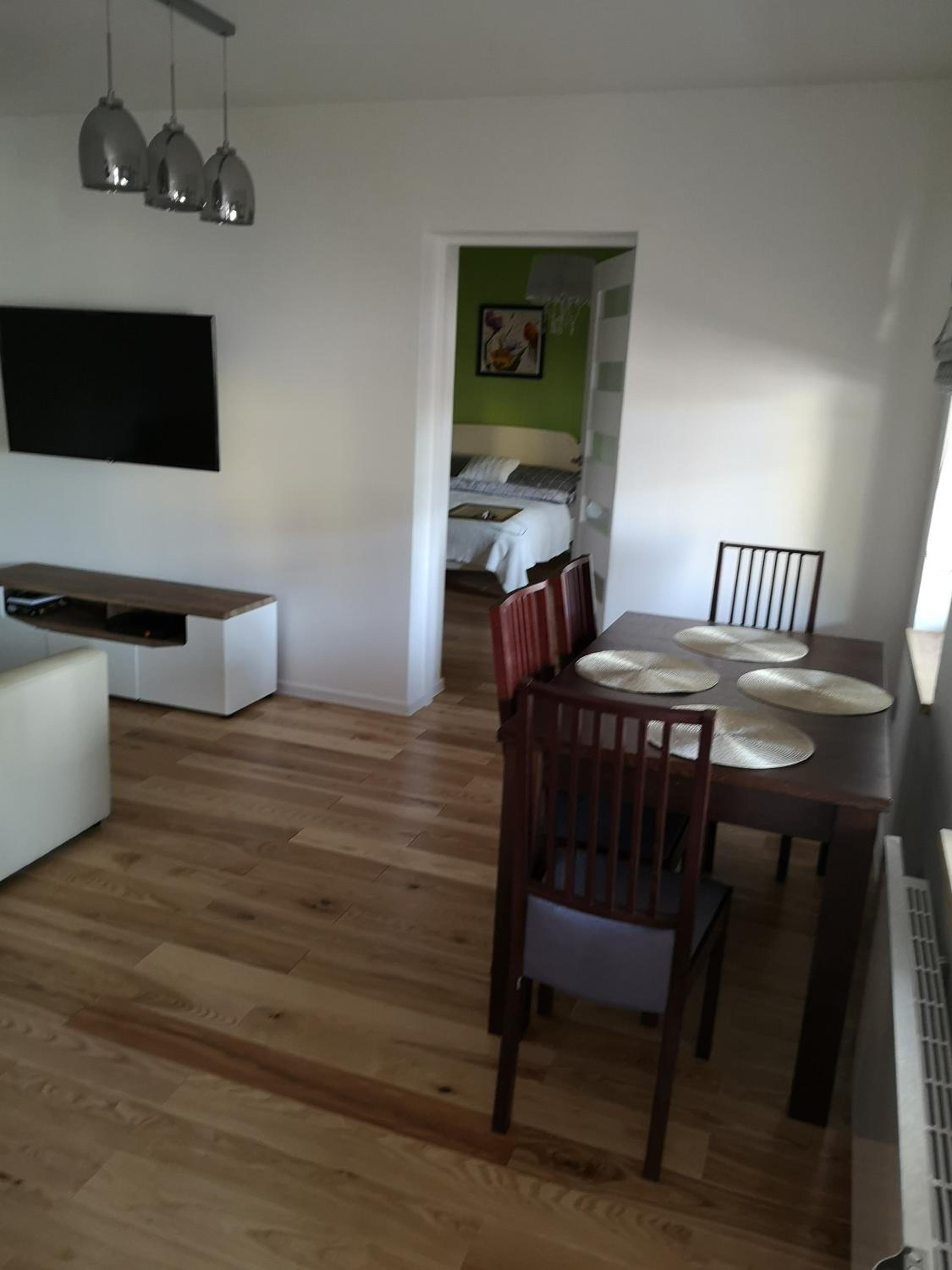 One-Bedroom Apartment - Photo 7