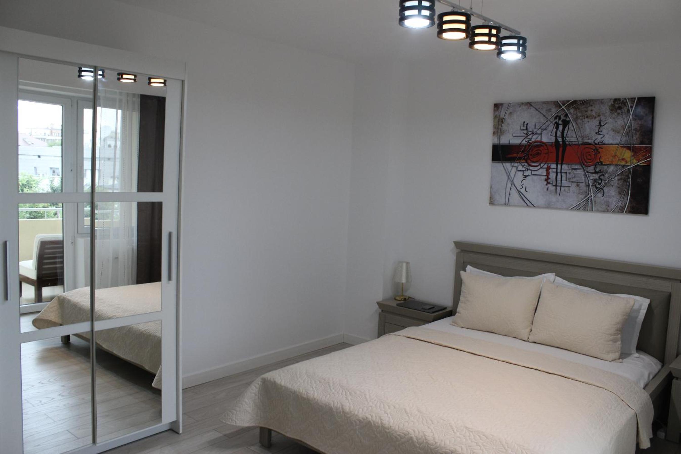 Deluxe Double Room with Balcony - Photo 2