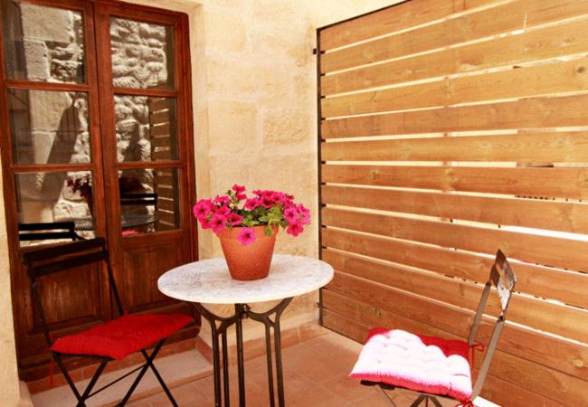 Double Room - Photo 5
