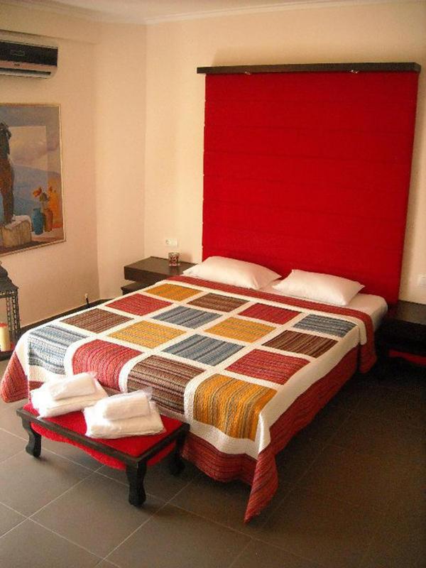 Studio (2 Adults)