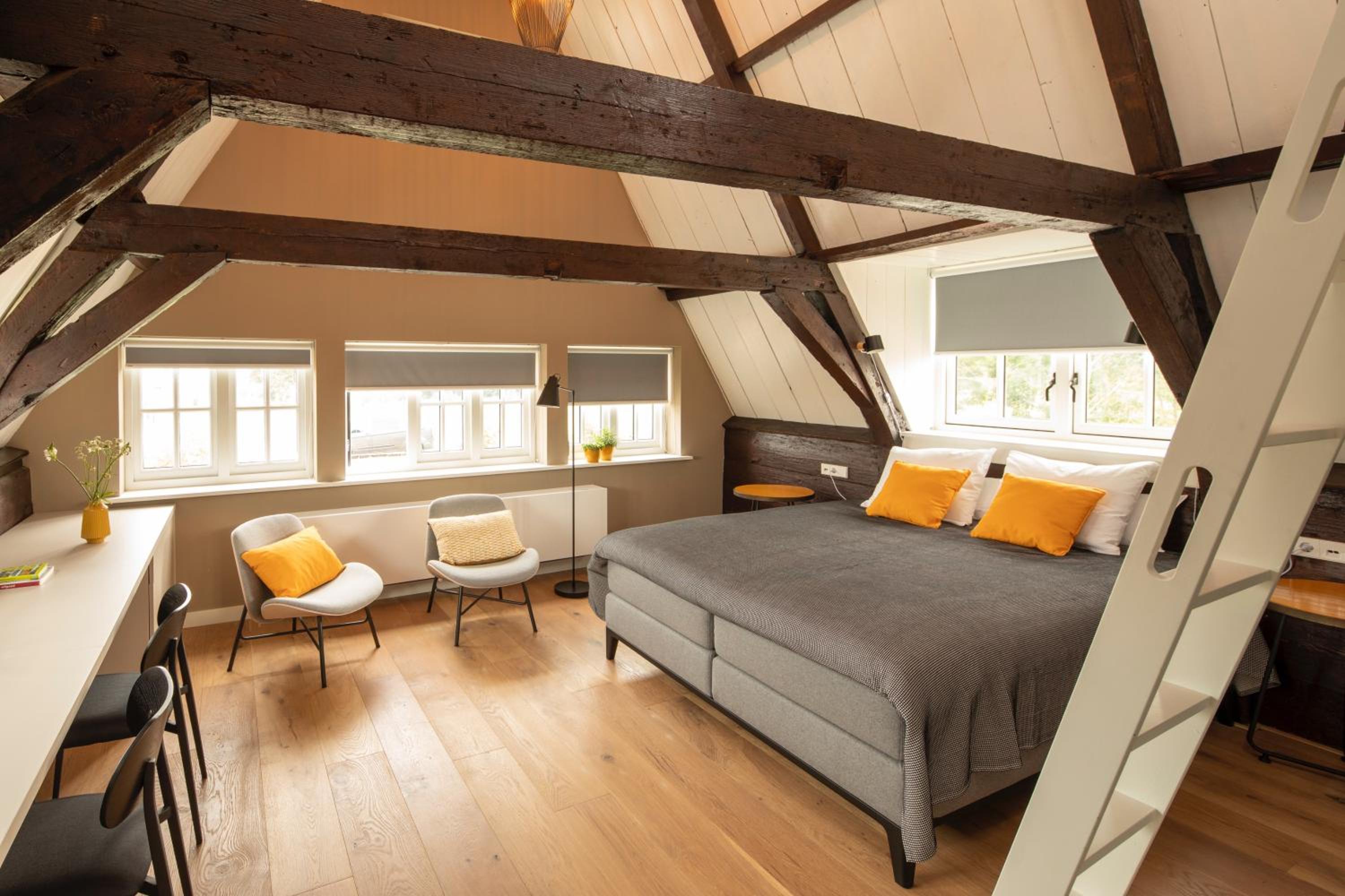 Superior King Room