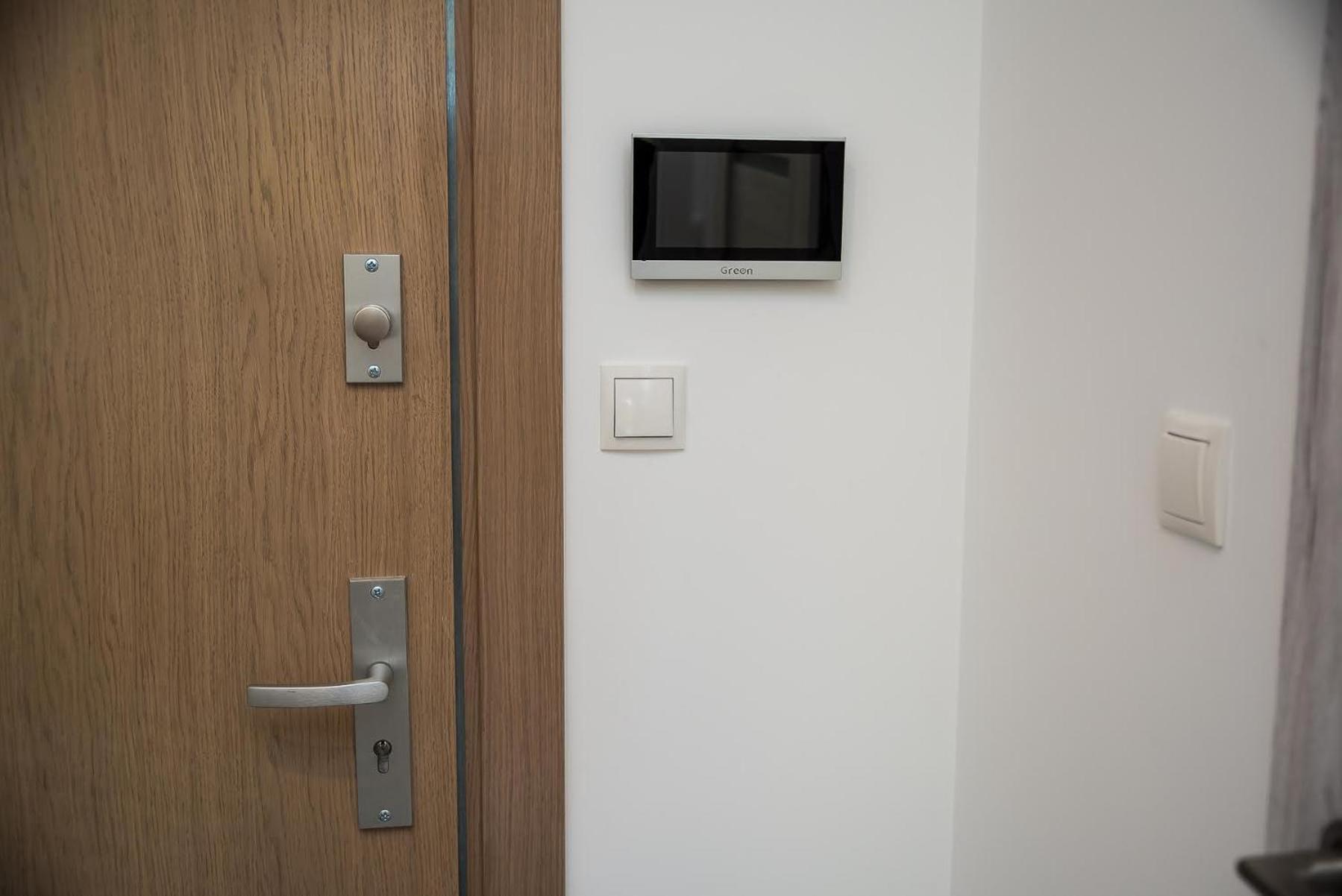 Studio Apartment photo 3