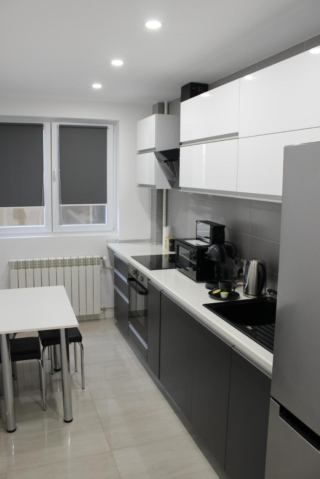 Deluxe Double Room with Balcony - Photo 24