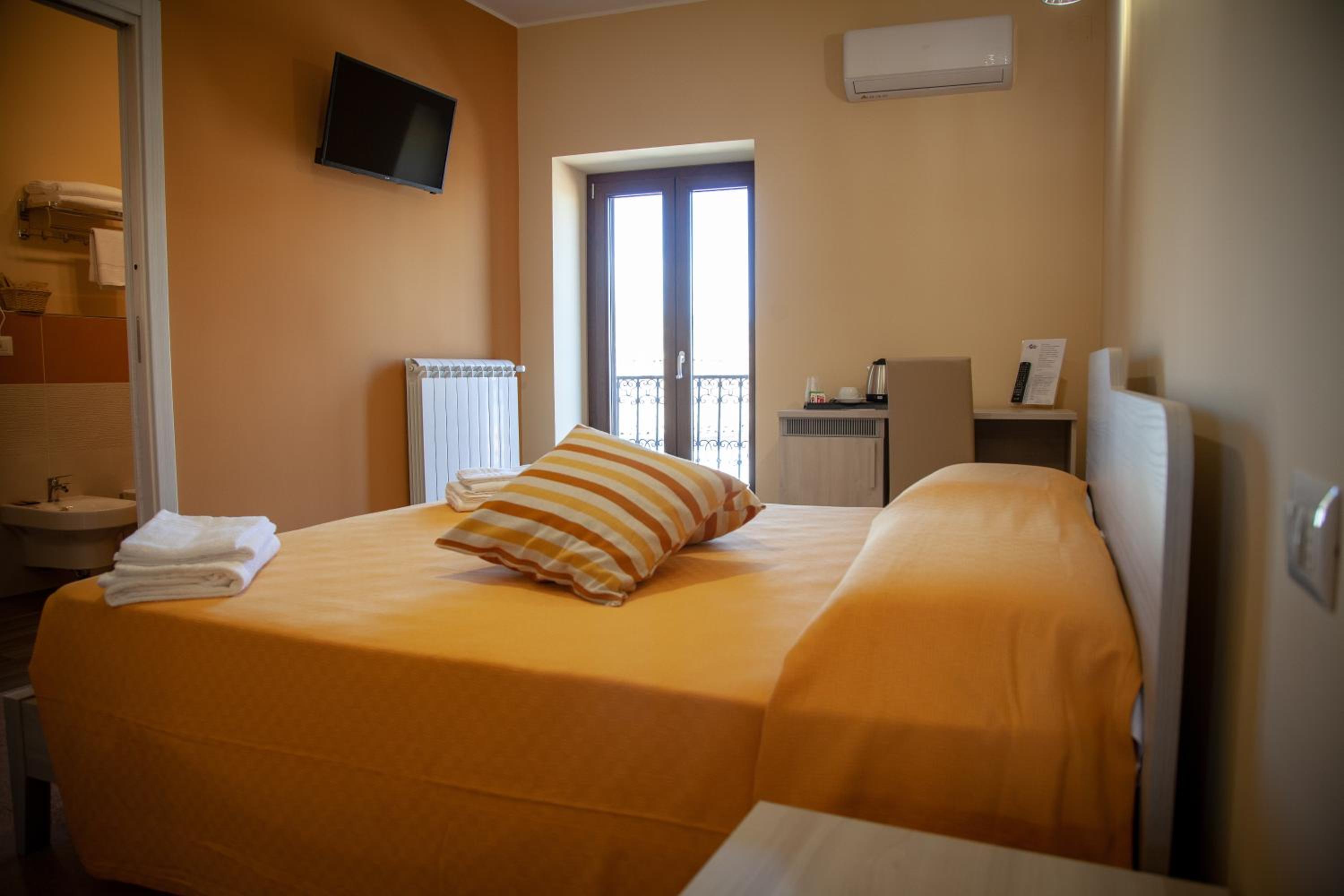 Double or Twin Room photo 1