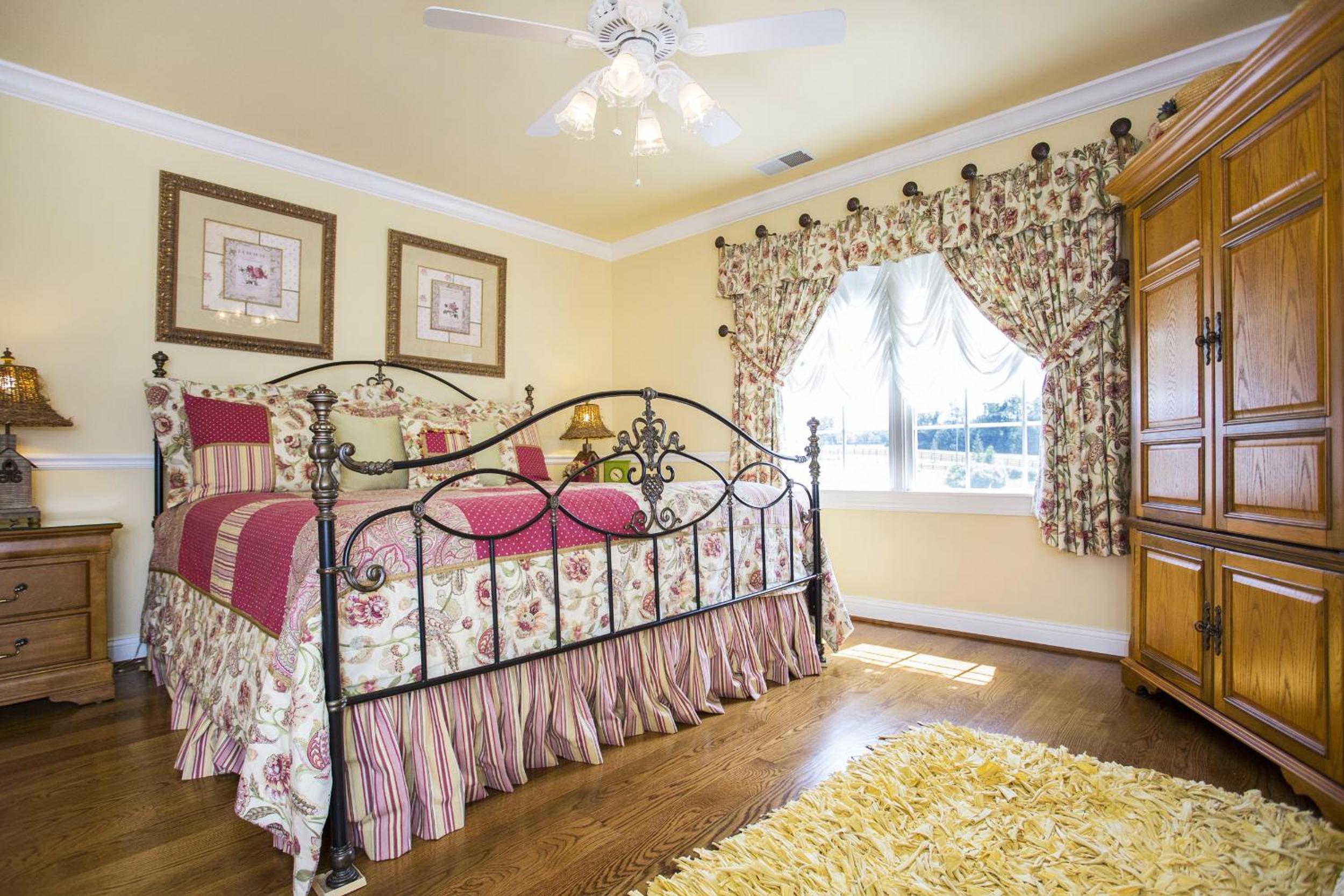 Deluxe King Suite
