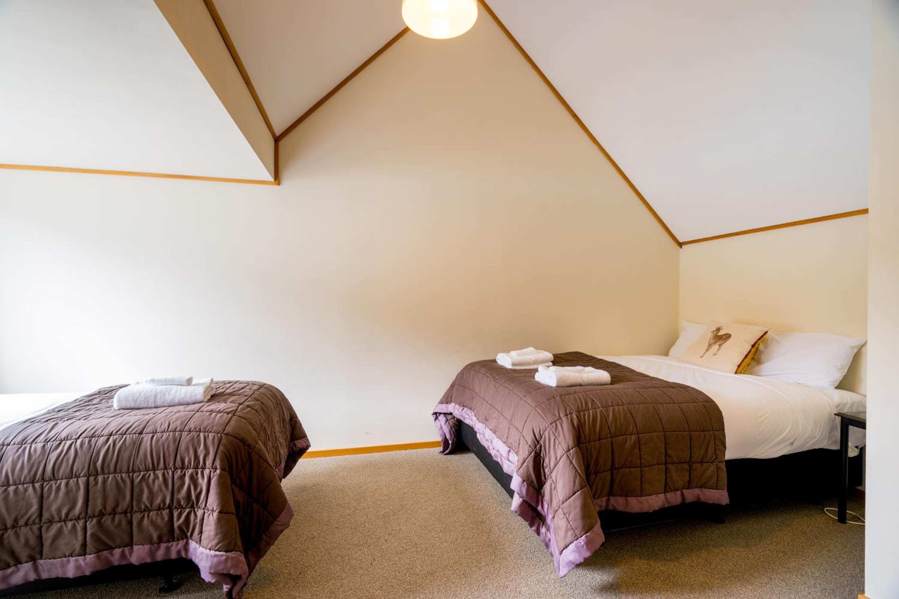 Standard Lake View Family Hotel Room with Mezzanine and Ensuite Bathroom - Photo 11