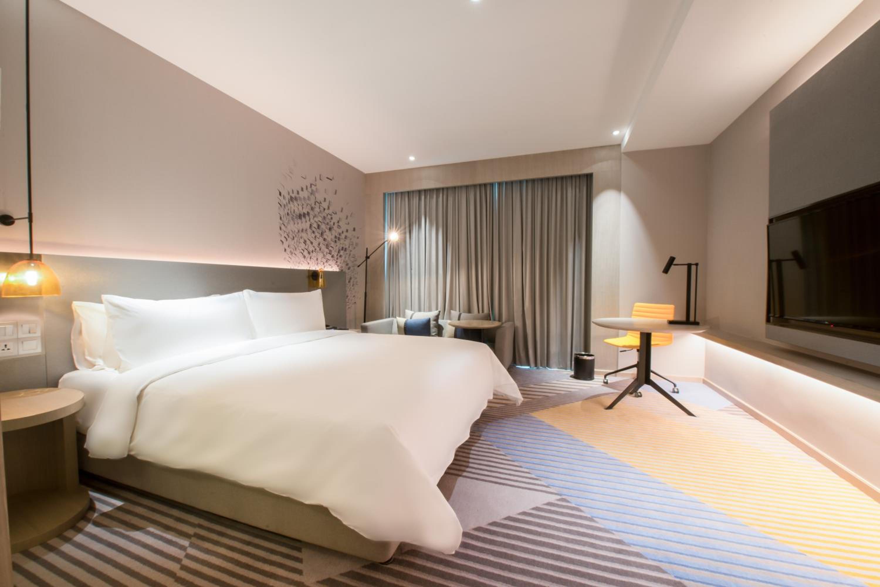 Premium King Room