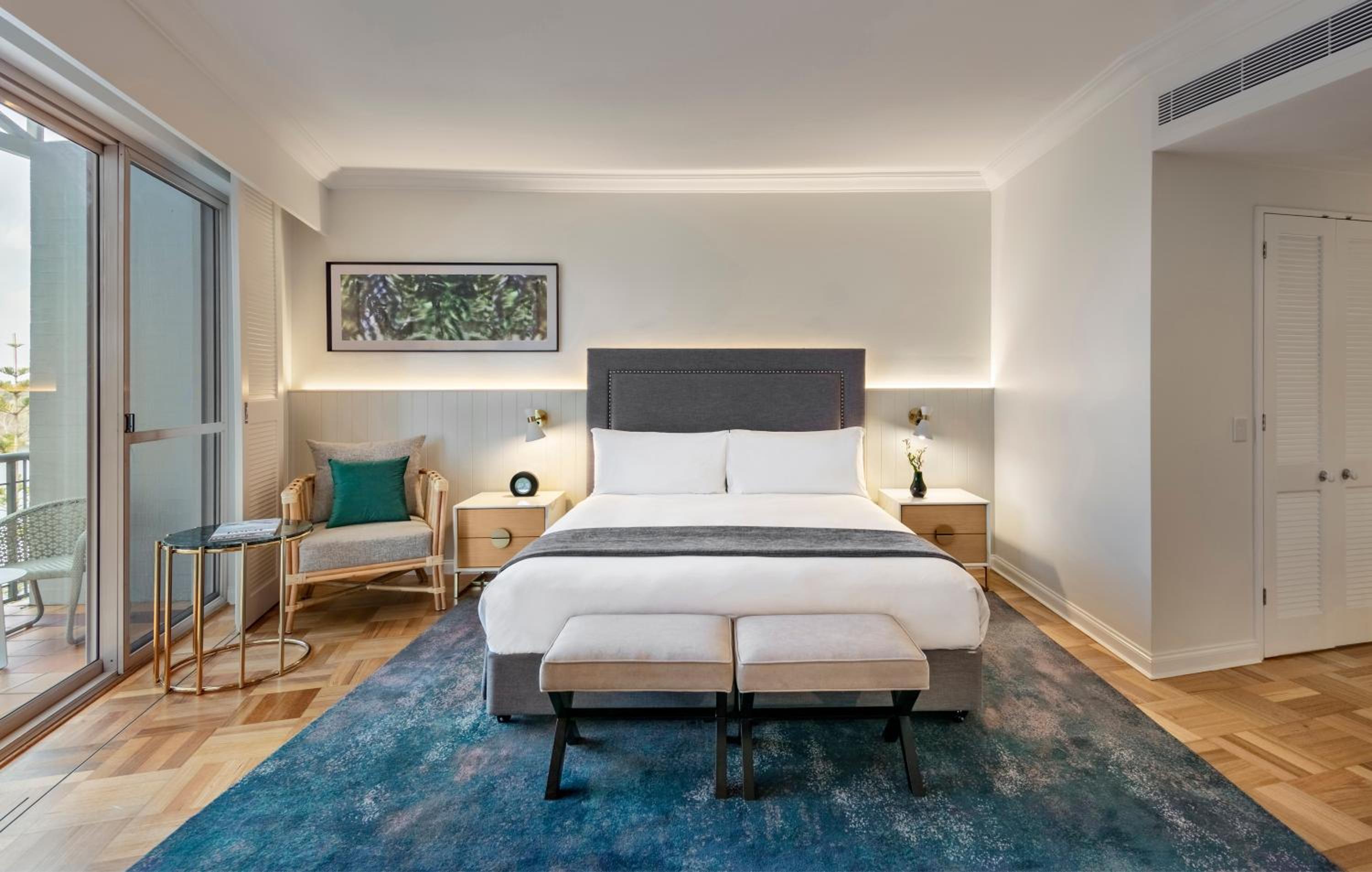Classic King Room with Marina View - Photo 6