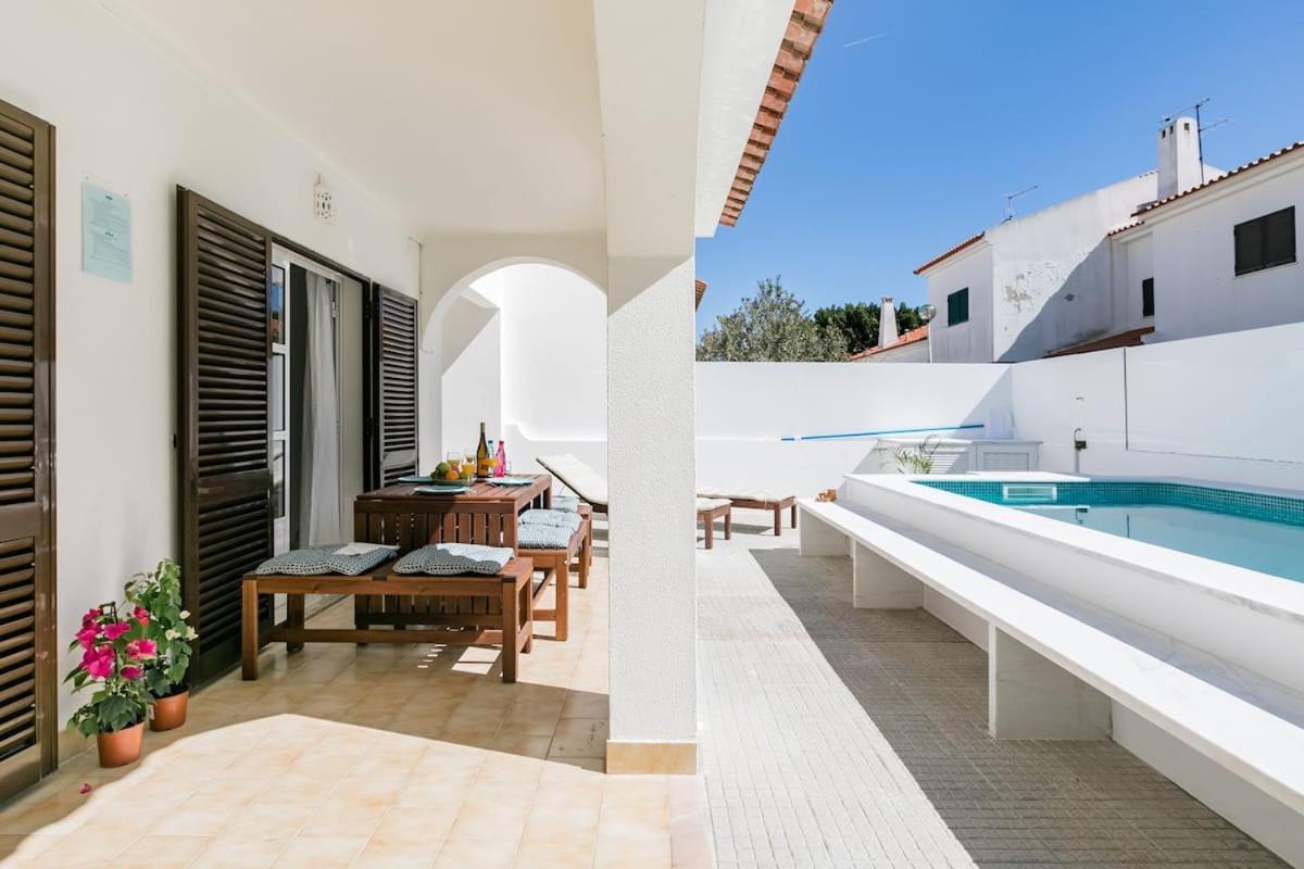 Three-Bedroom Villa photo 2