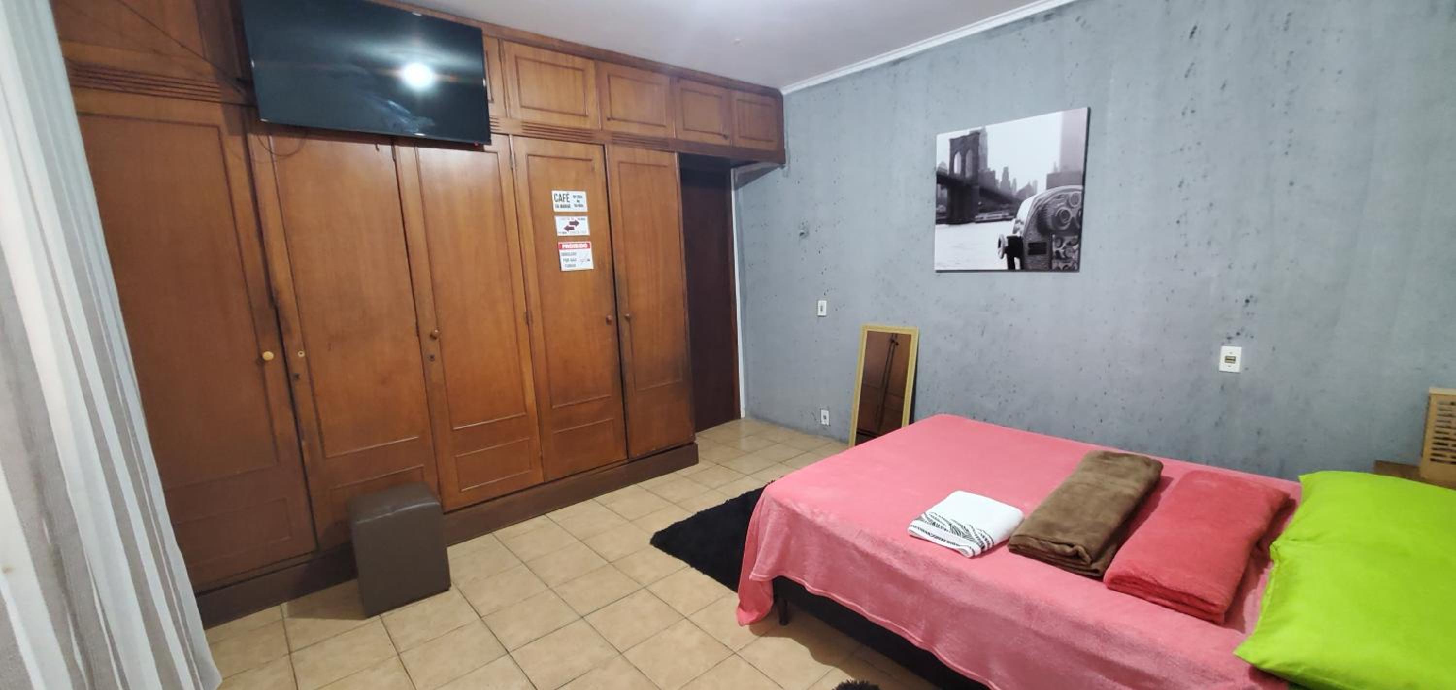Double Room with Private Bathroom - Photo 1