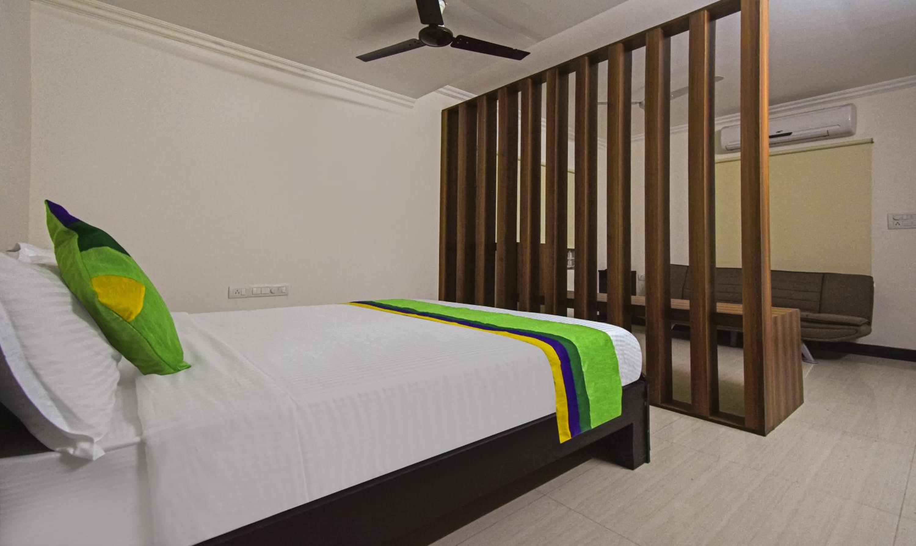 Deluxe Family Room