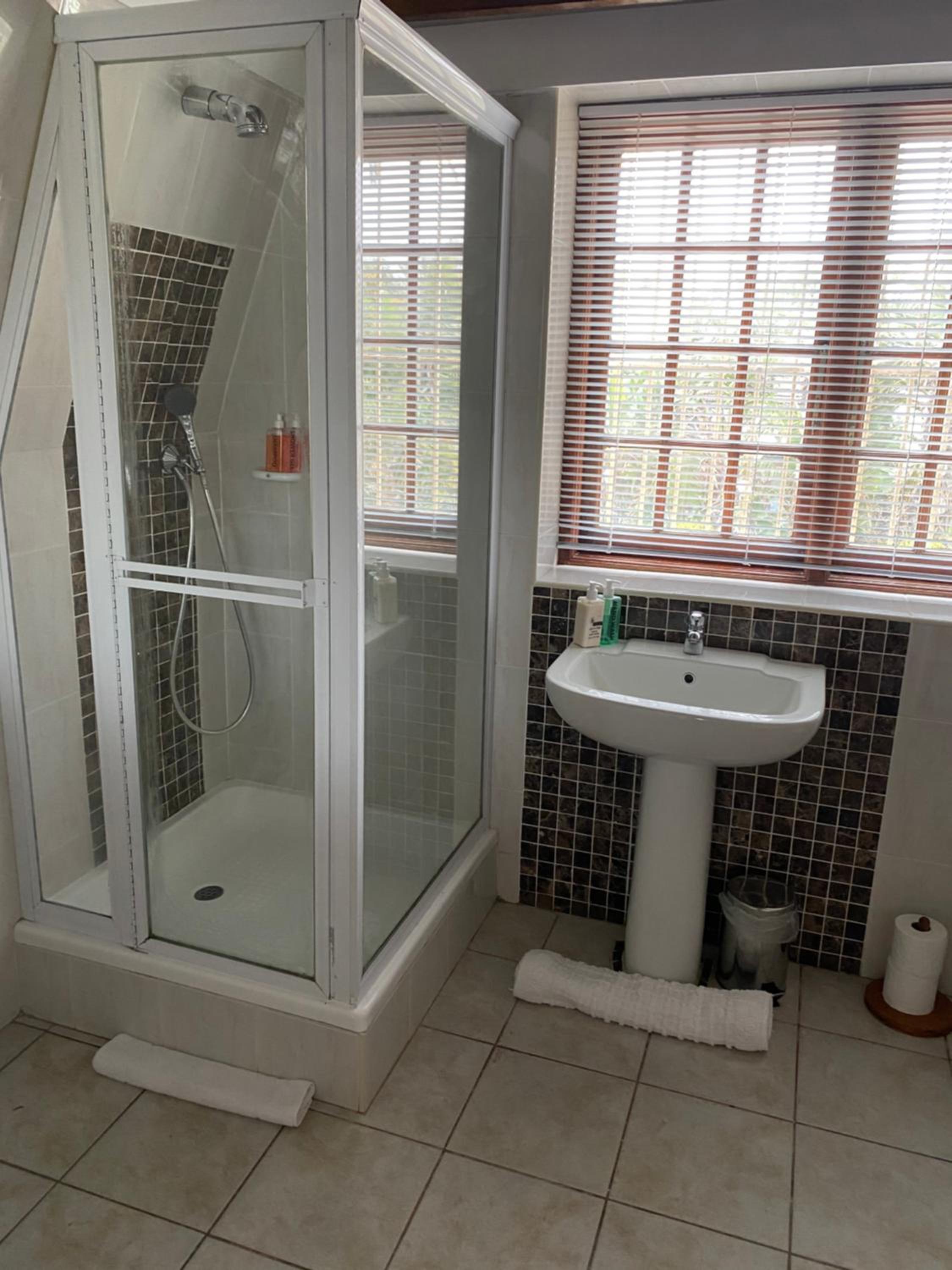 Family Room - Photo 8