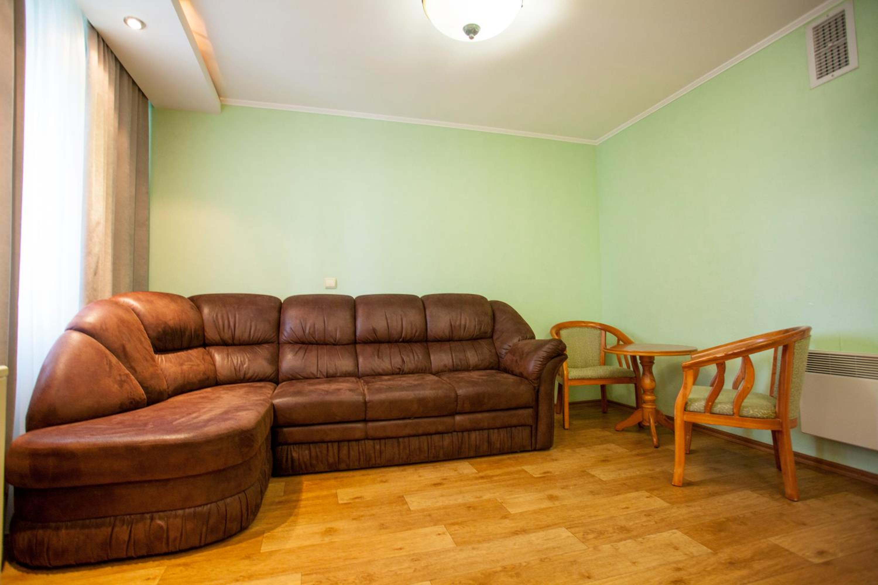 One-Bedroom Suite photo 3