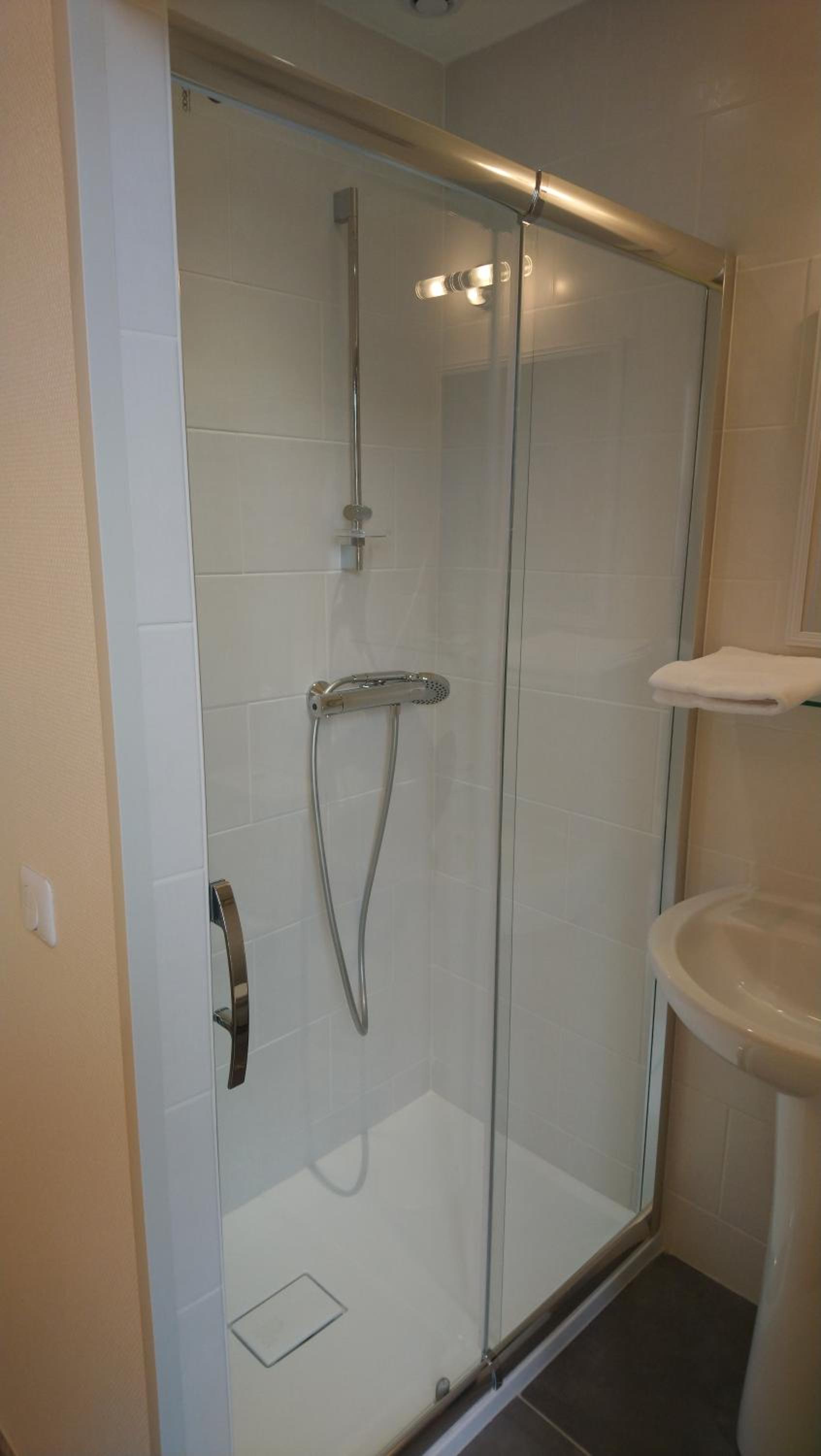 Double Room with Garden View - Photo 4