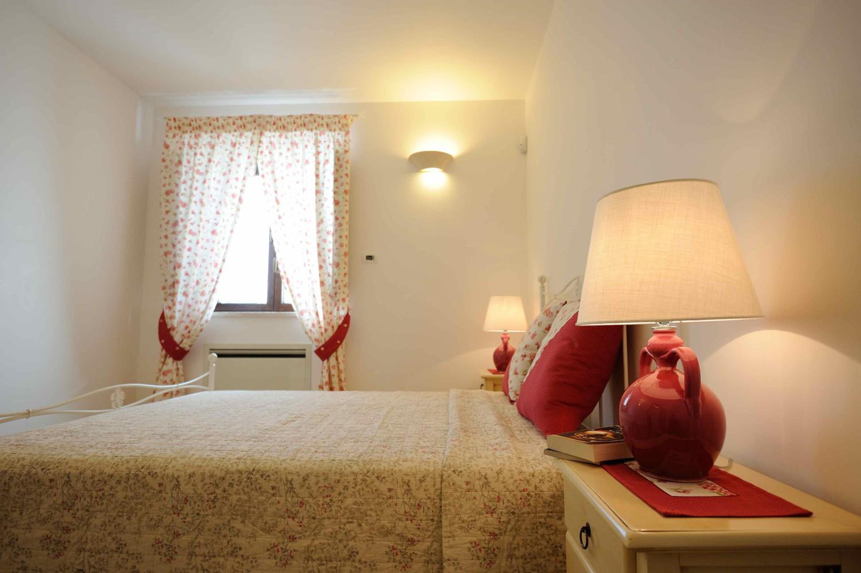 One-Bedroom Apartment - Ground Floor photo 2