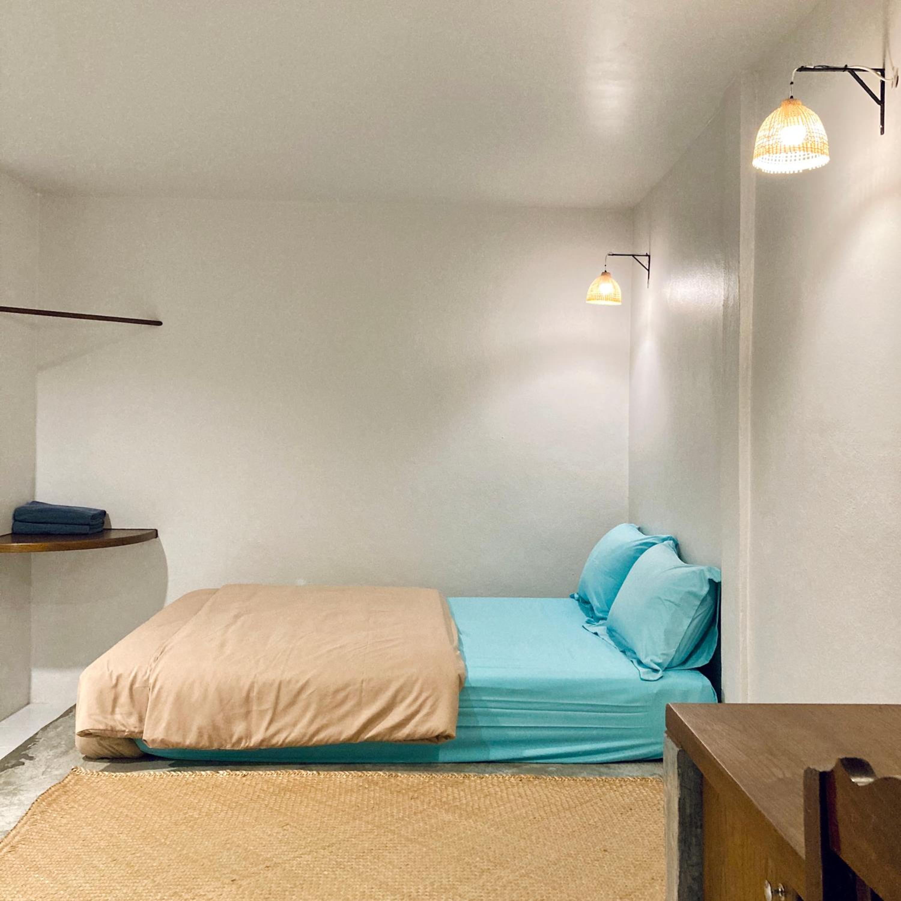 Budget Double Room photo 3