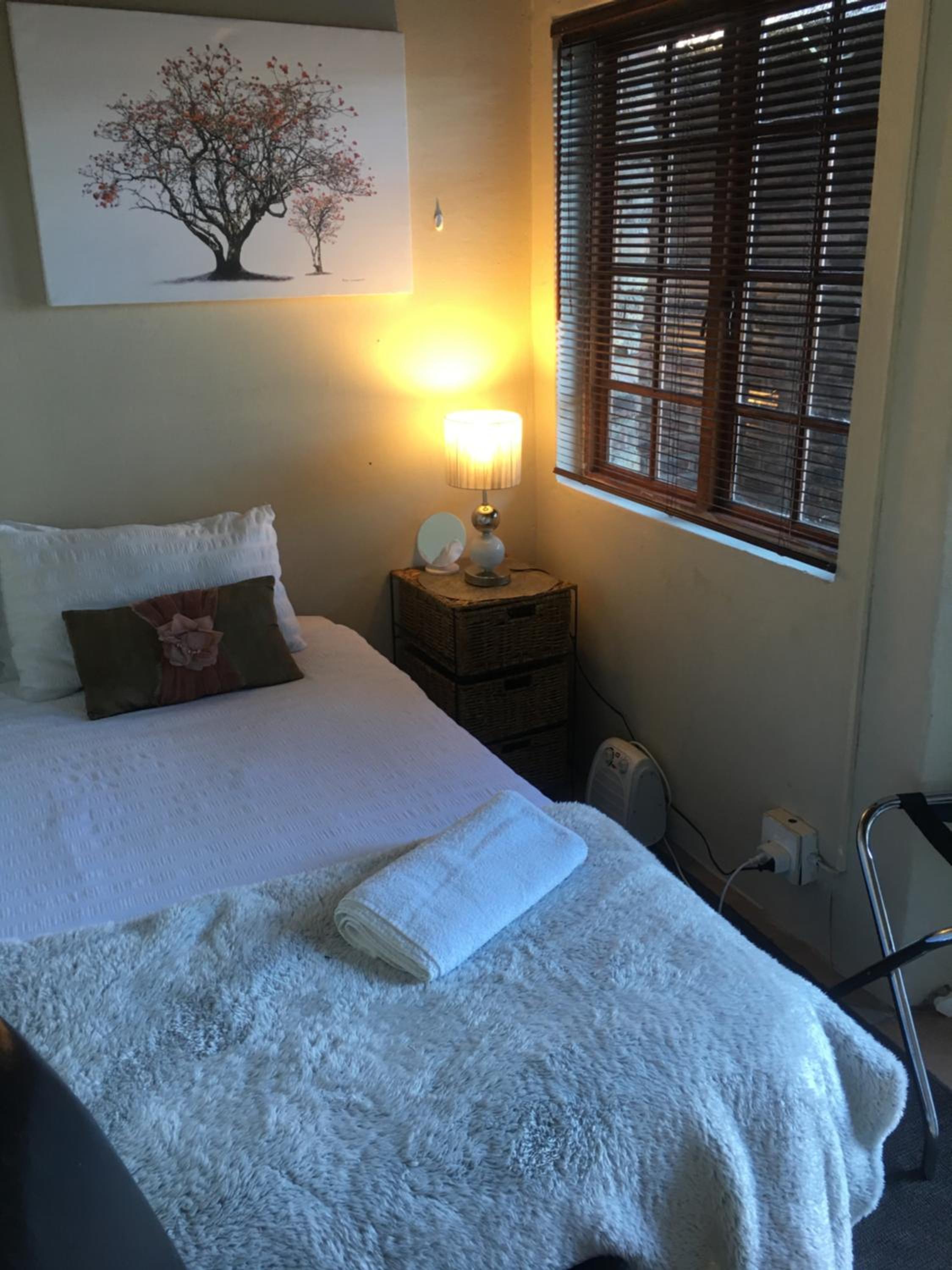 Deluxe King Suite - Photo 3