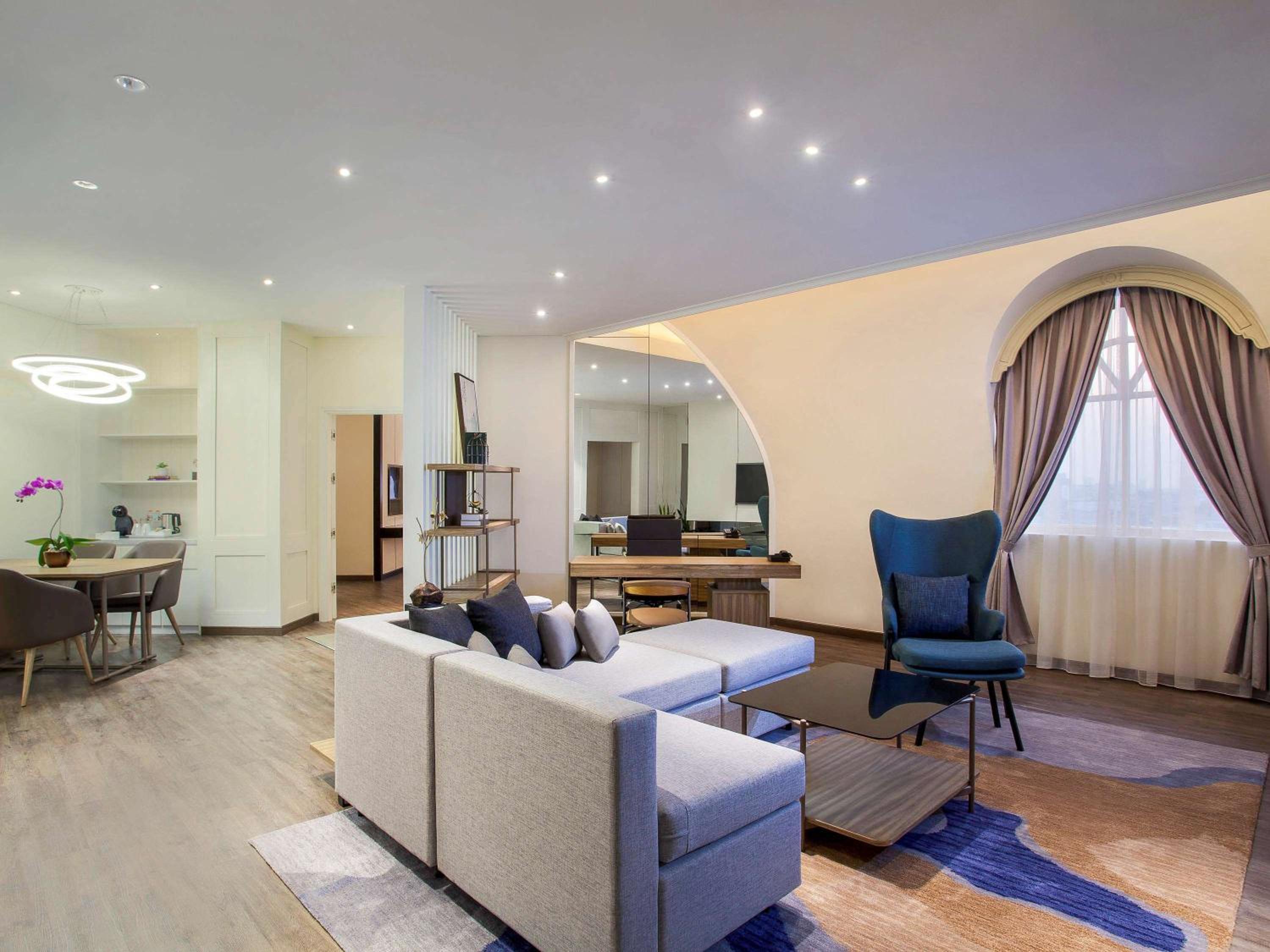 Executive Suite One King - Photo 3
