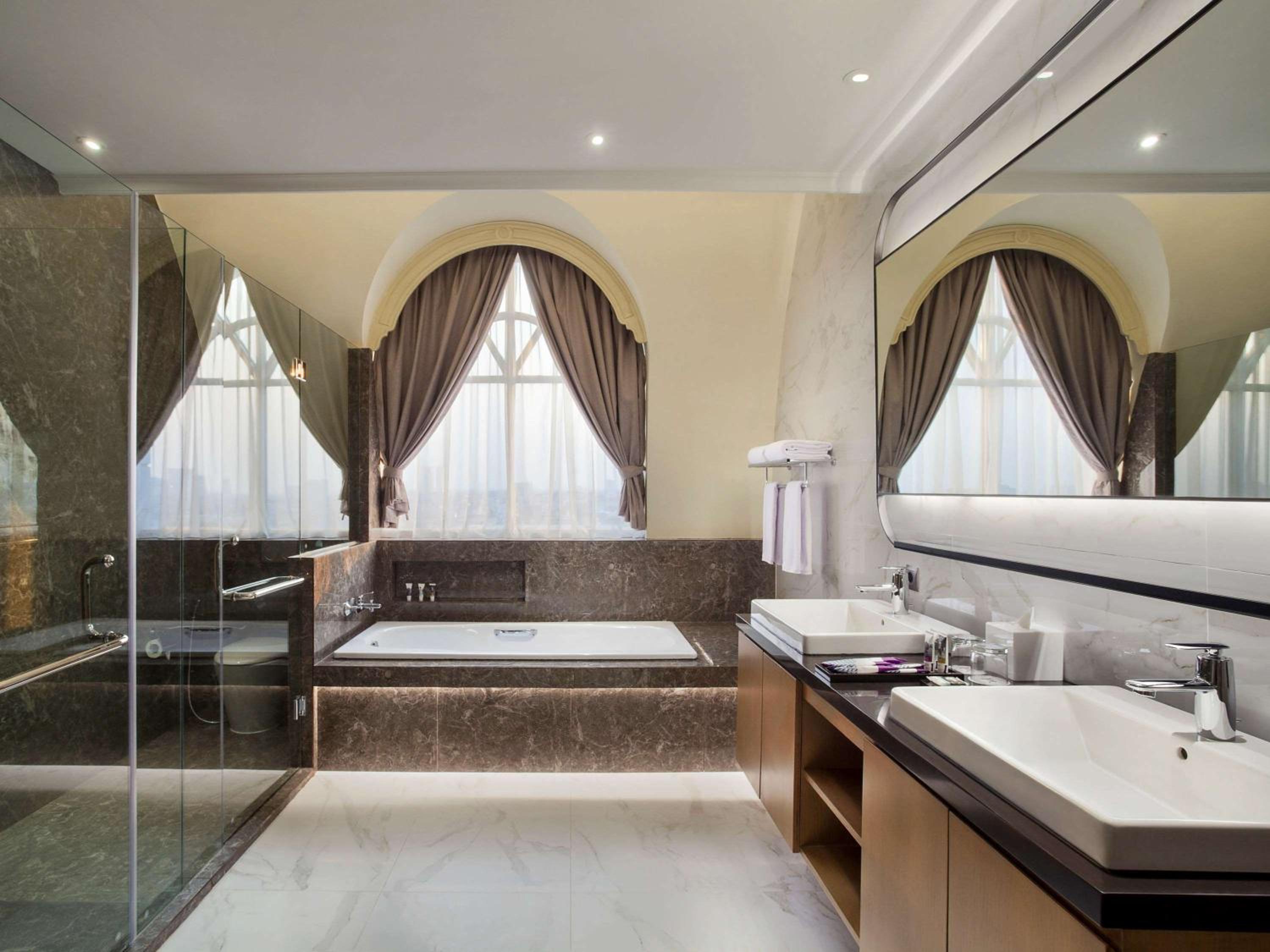 Executive Suite One King - Photo 4