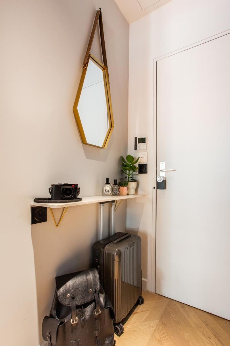 Three-Bedroom Apartment photo 3