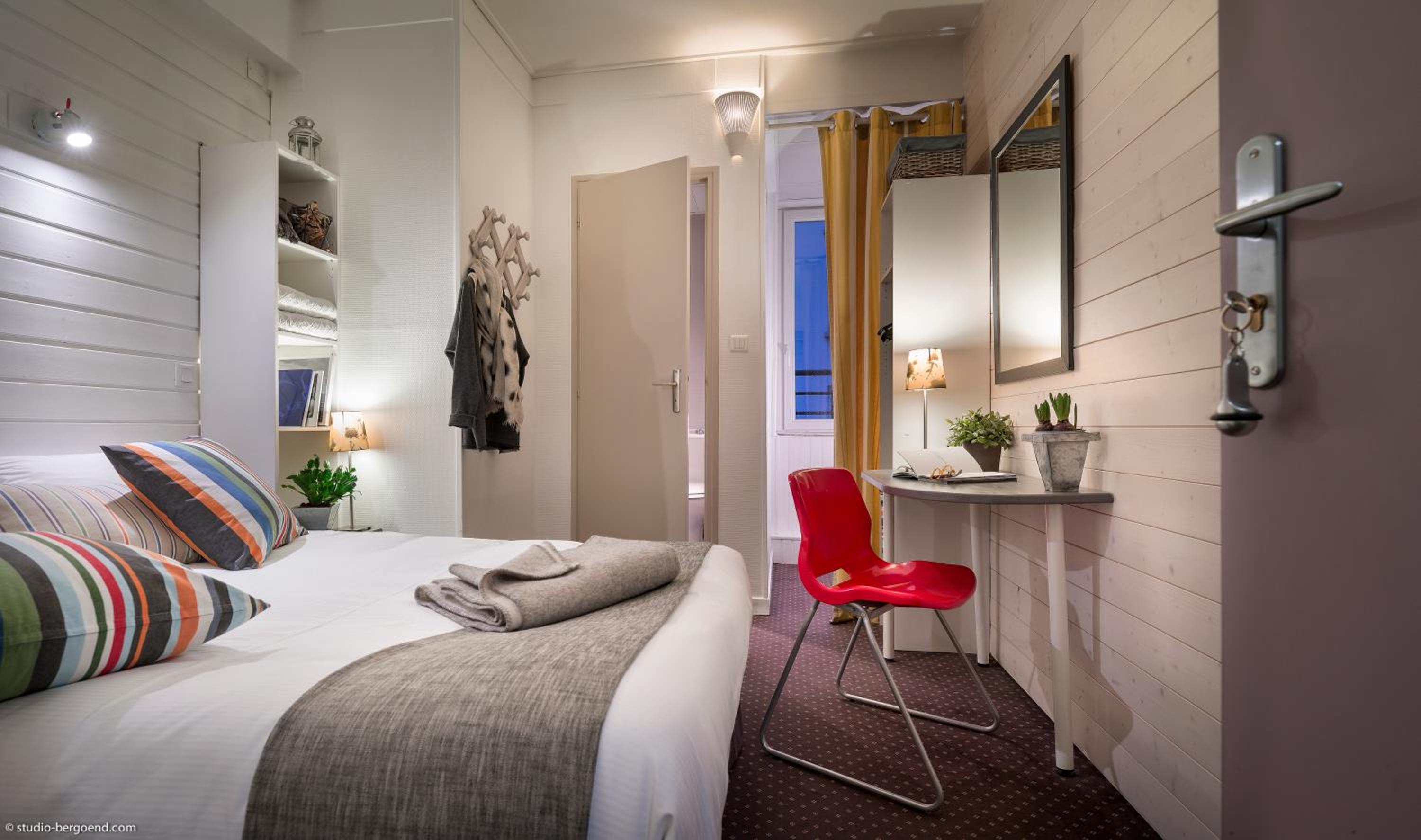 Economy Double Room - Photo 3