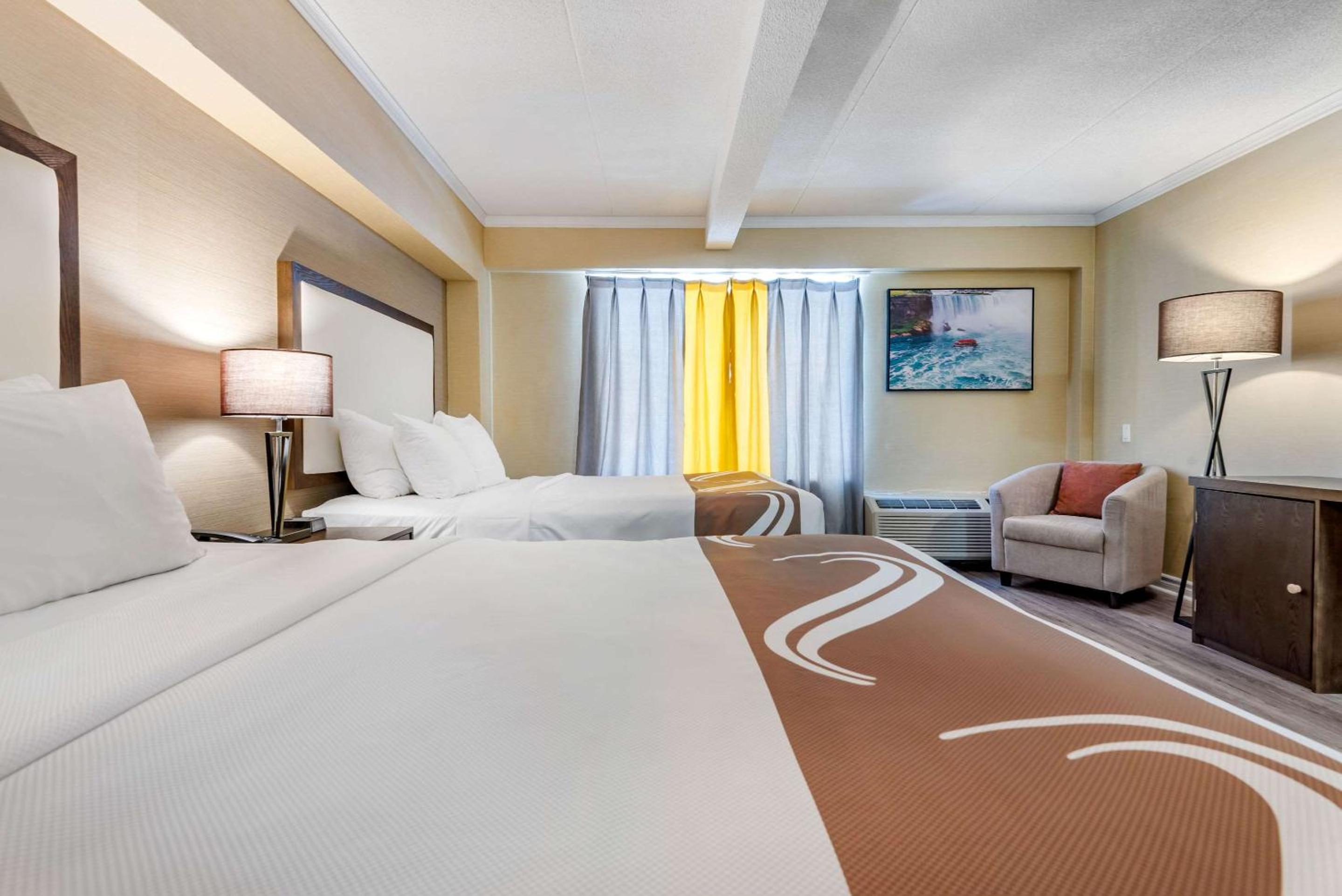 Queen Room with Two Queen Beds - Accessible/Non-Smoking  - Photo 9