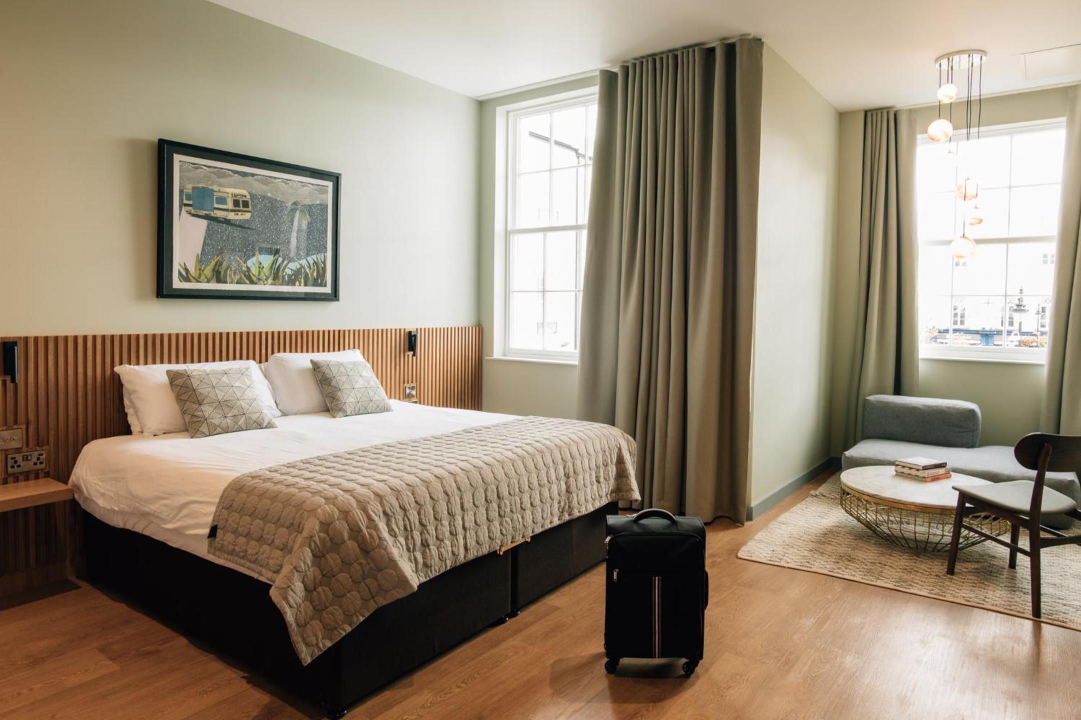 Deluxe Double or Twin Room - Photo 5