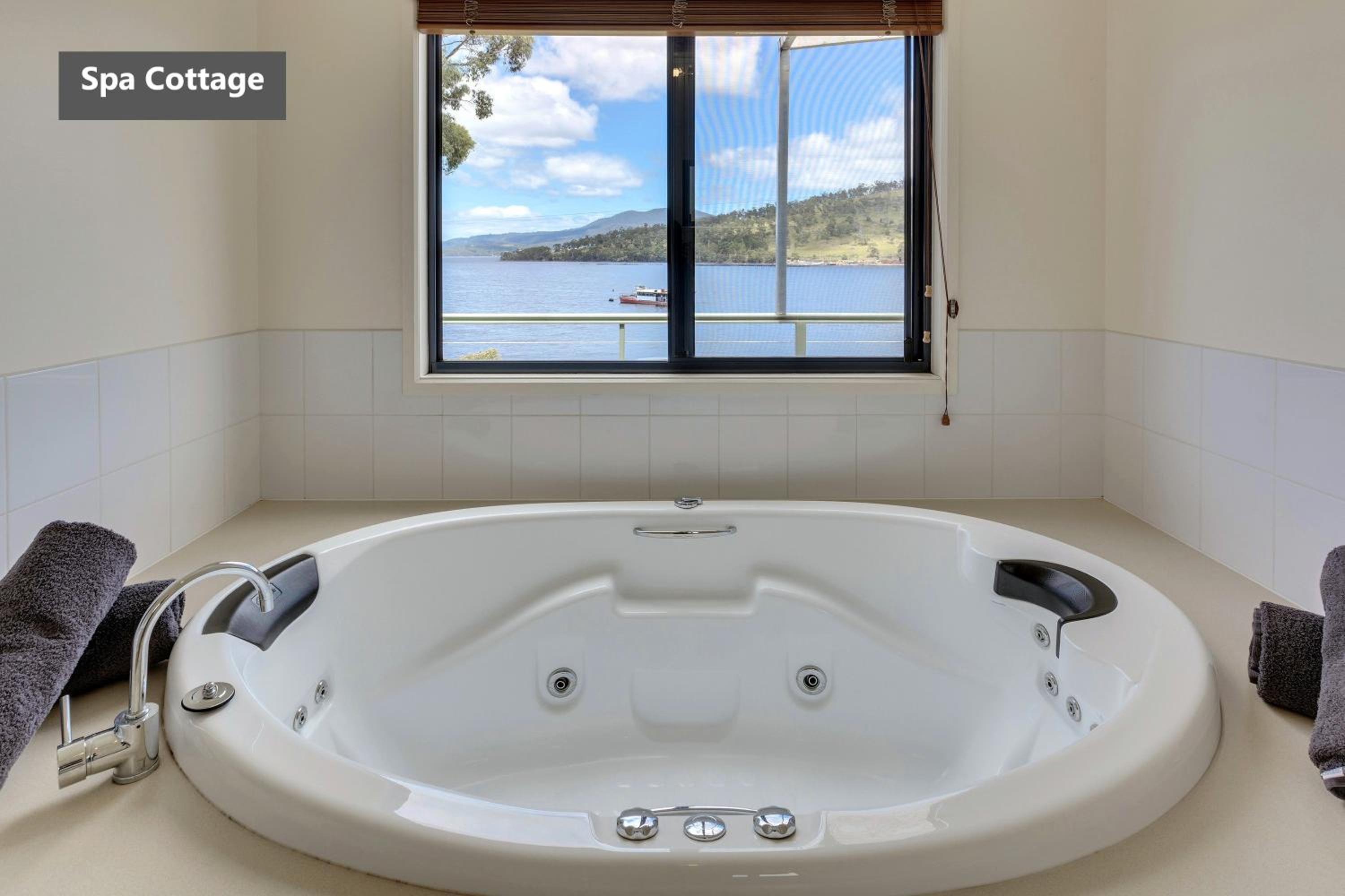 Spa Cottage photo 2